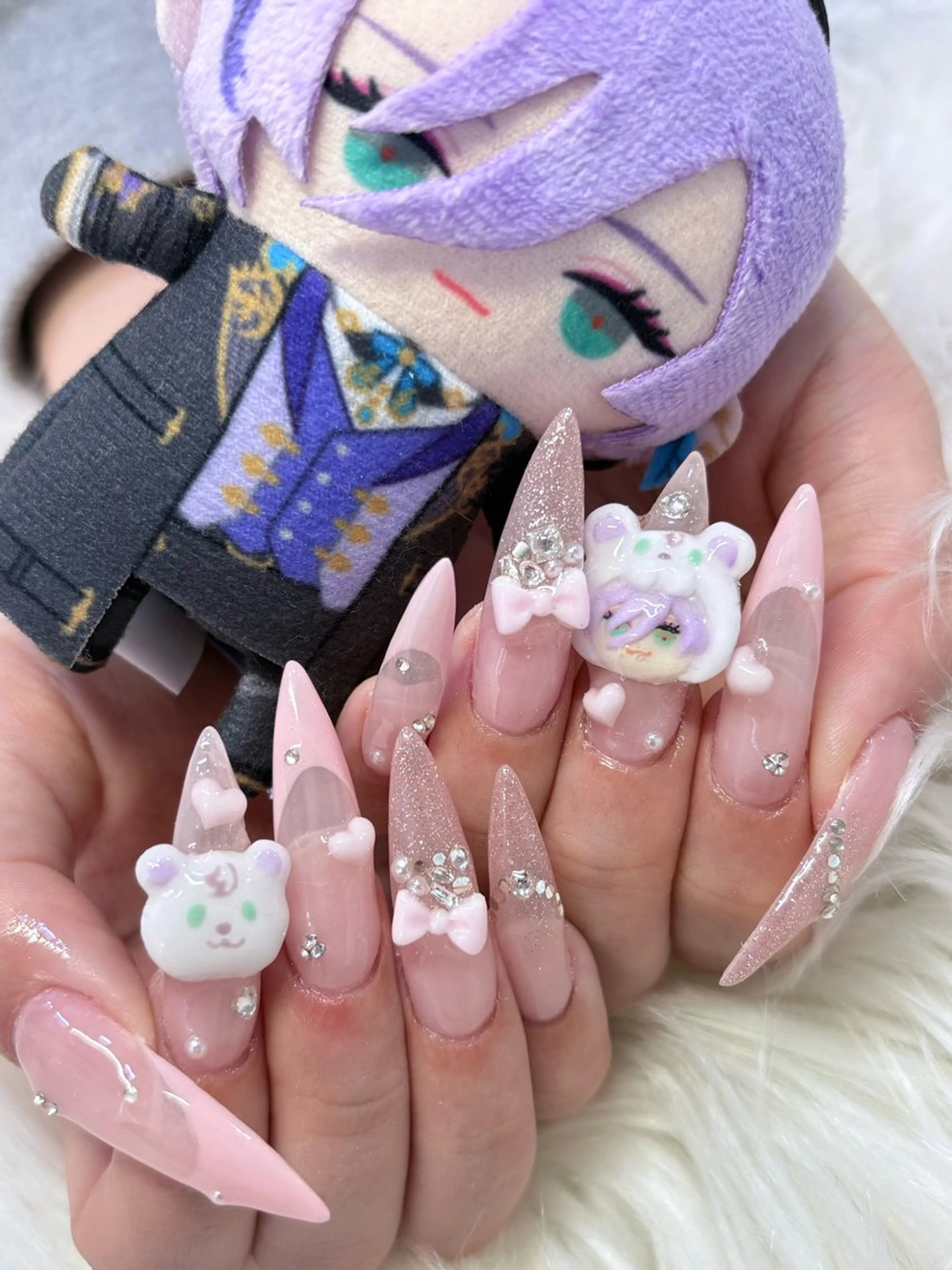 ネイル ハンドネイル さゆり￤推しキャラ ￤ロングネイル🩷のネイルデザイン
