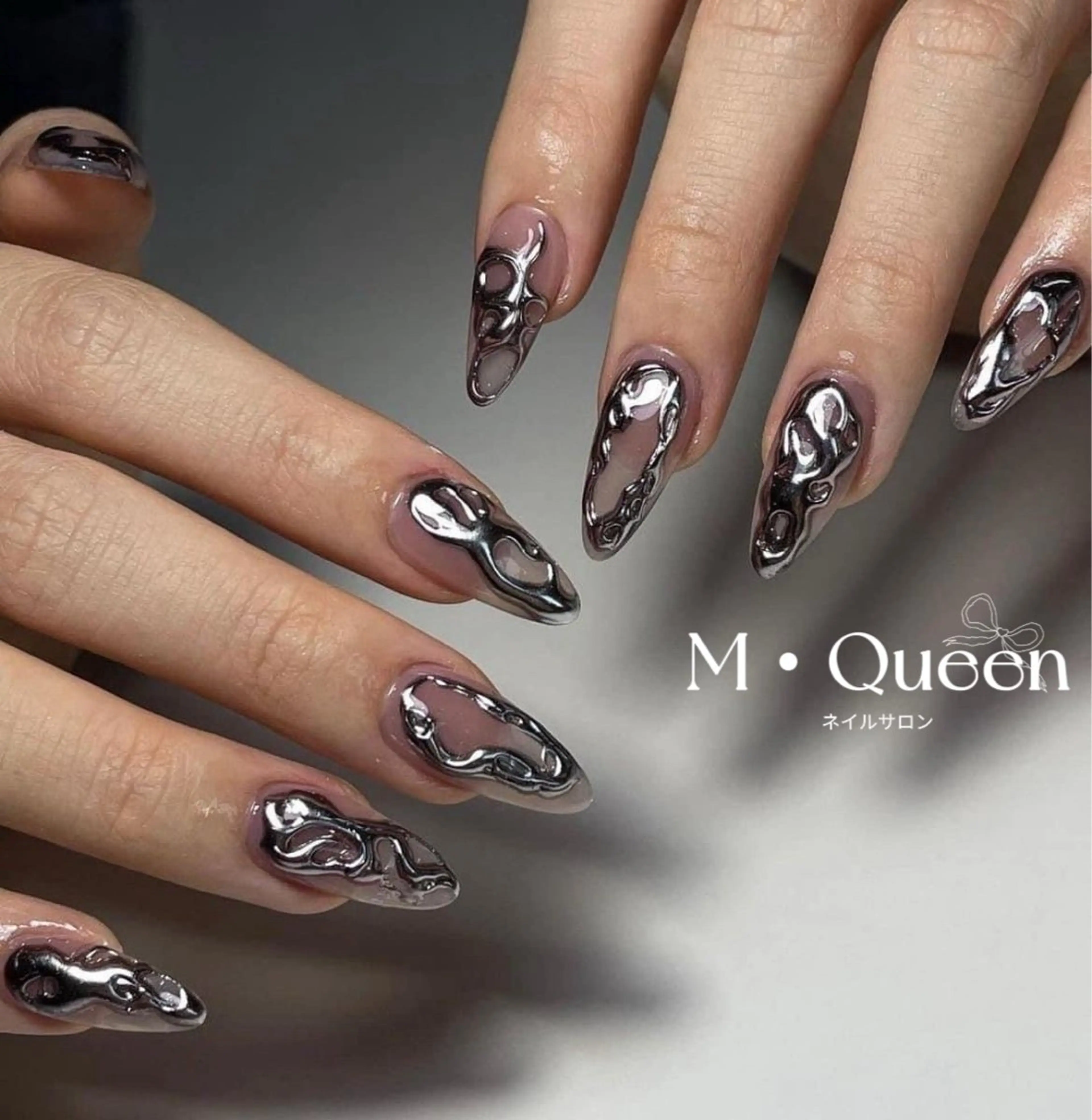 ネイル ハンドネイル MQueen ネイルサロンマルのネイルデザイン