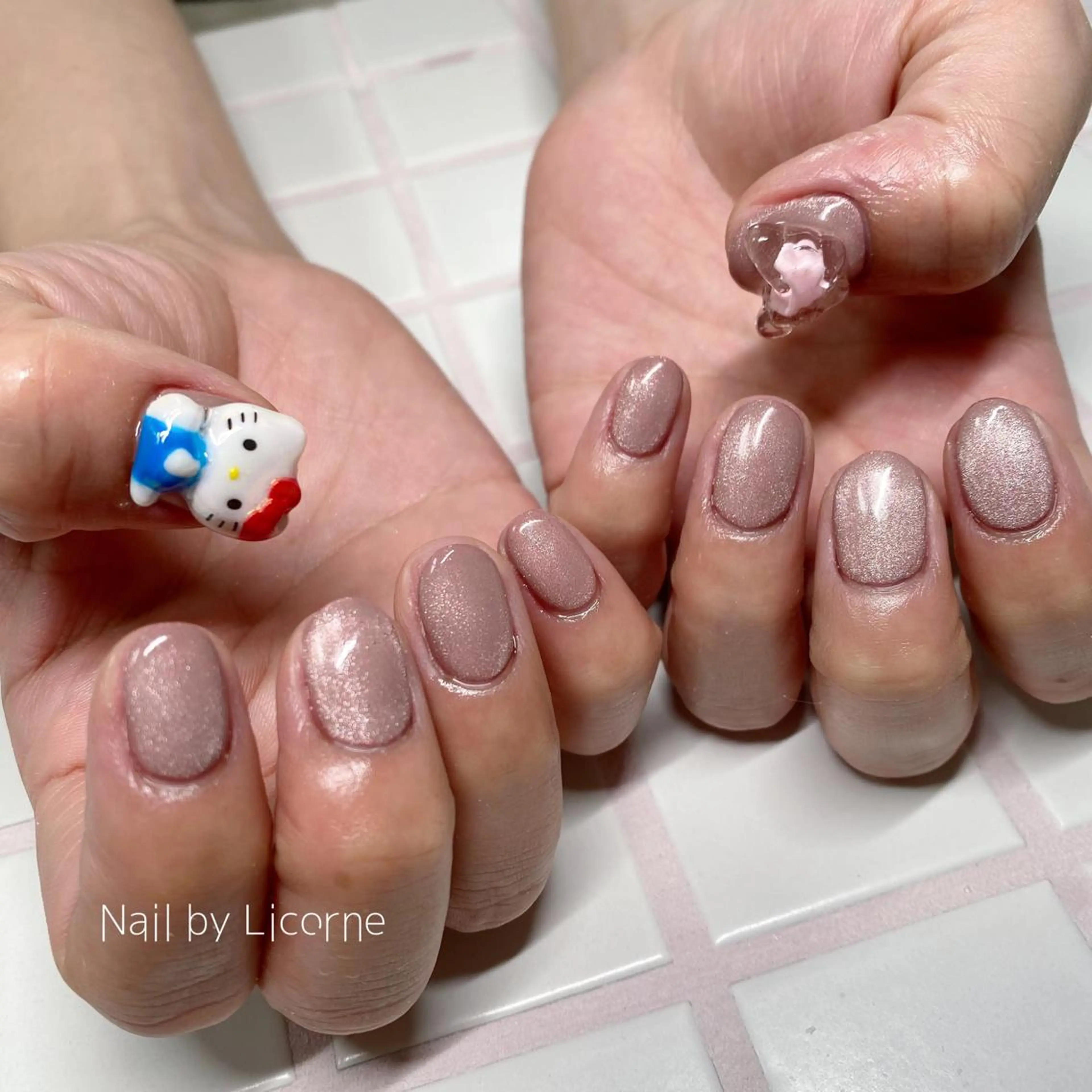 ネイル アートネイル オーロラネイル フレンチネイル 氷ネイル・うるうるネイル マグネットネイル ハンドネイル Nail by Licorneのネイルデザイン