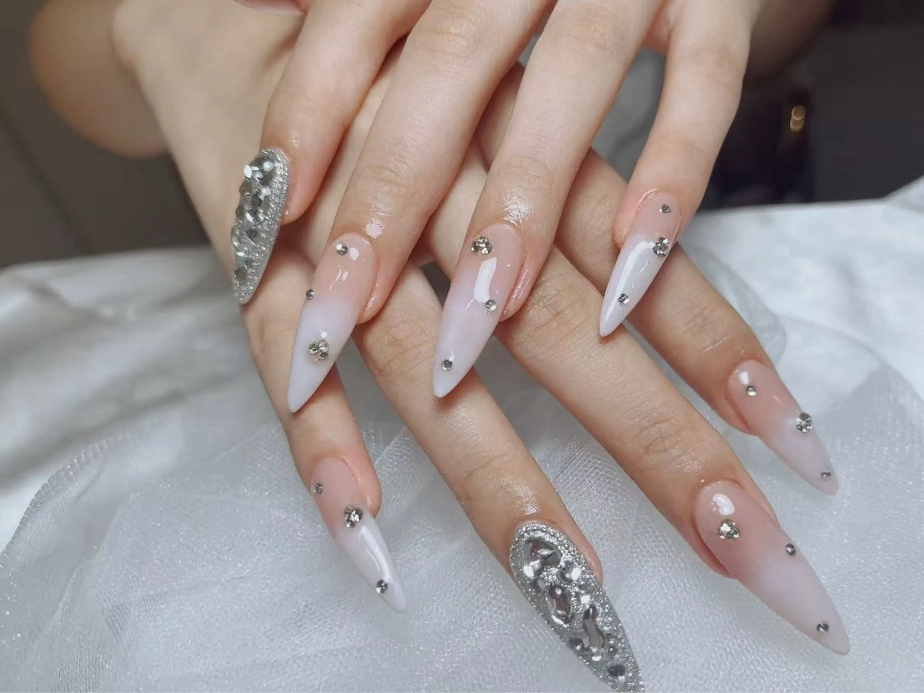 ネイル ルラワンネイル エンのネイルデザイン