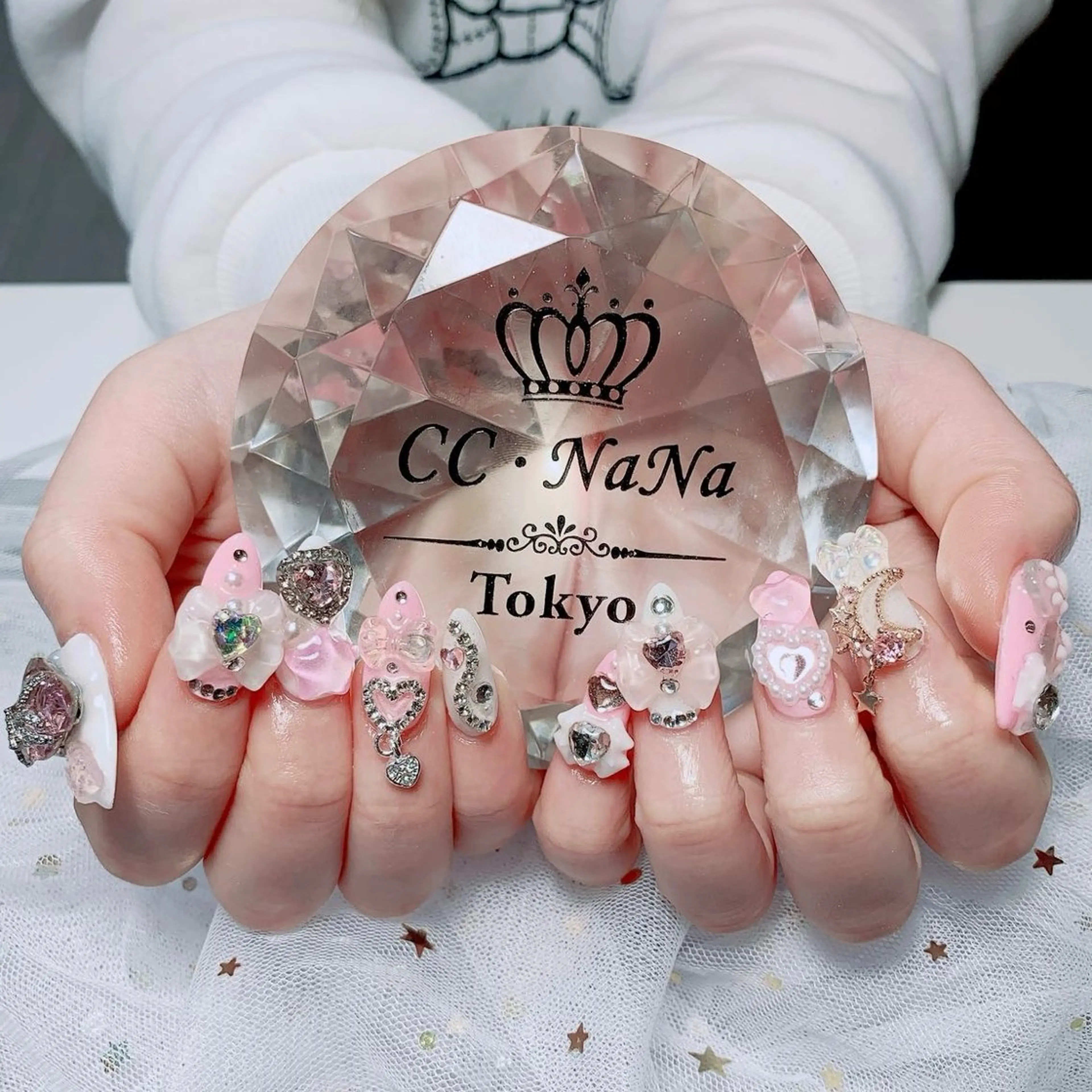 ネイル アートネイル チークネイル フラッシュネイル ジェルネイル グラデーション ハンドネイル 💎CC・NaNa 韓国風ネイル🌙Cのネイルデザイン