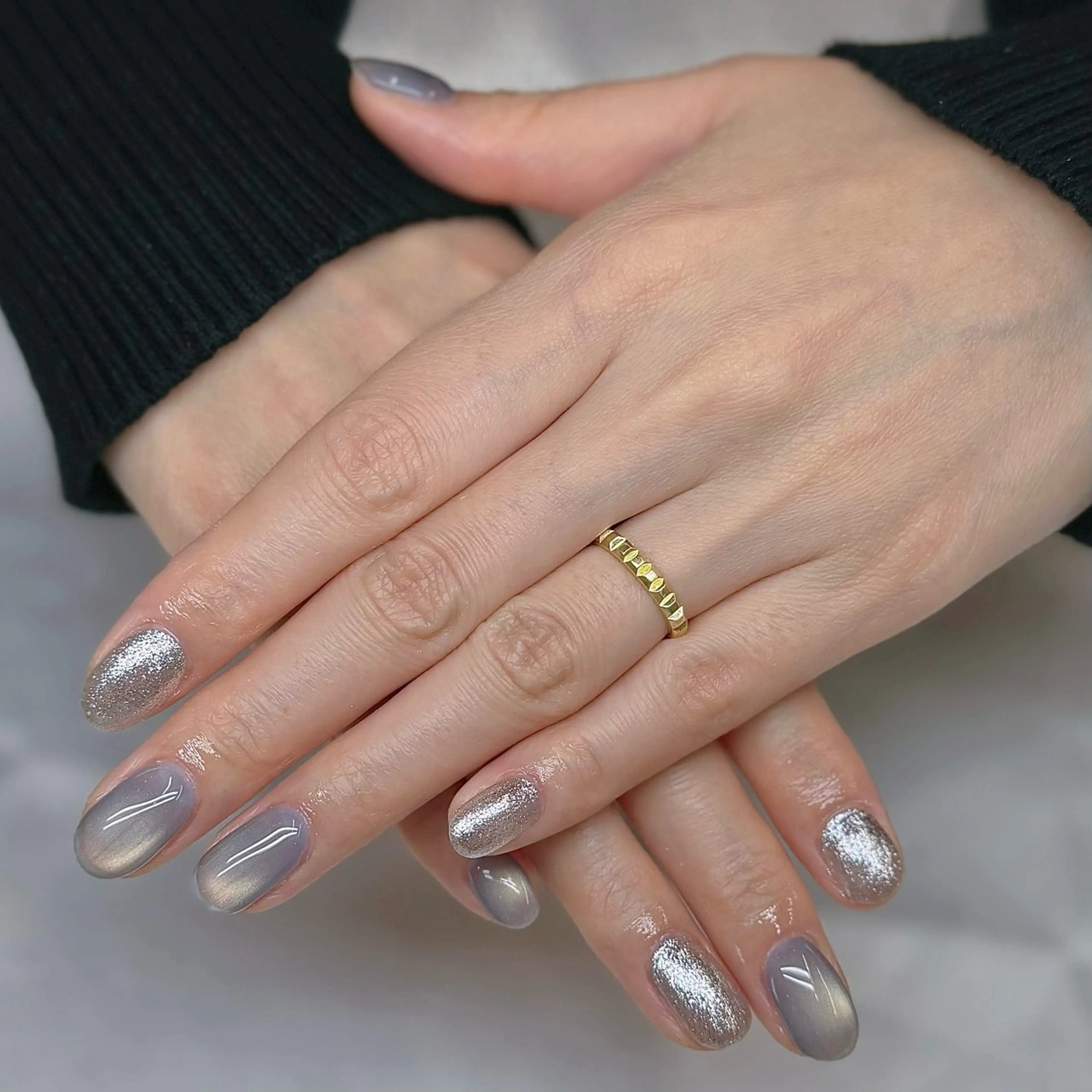 ネイル ラメ(グリッター) マグネットネイル シルバー れ かとのネイルデザイン