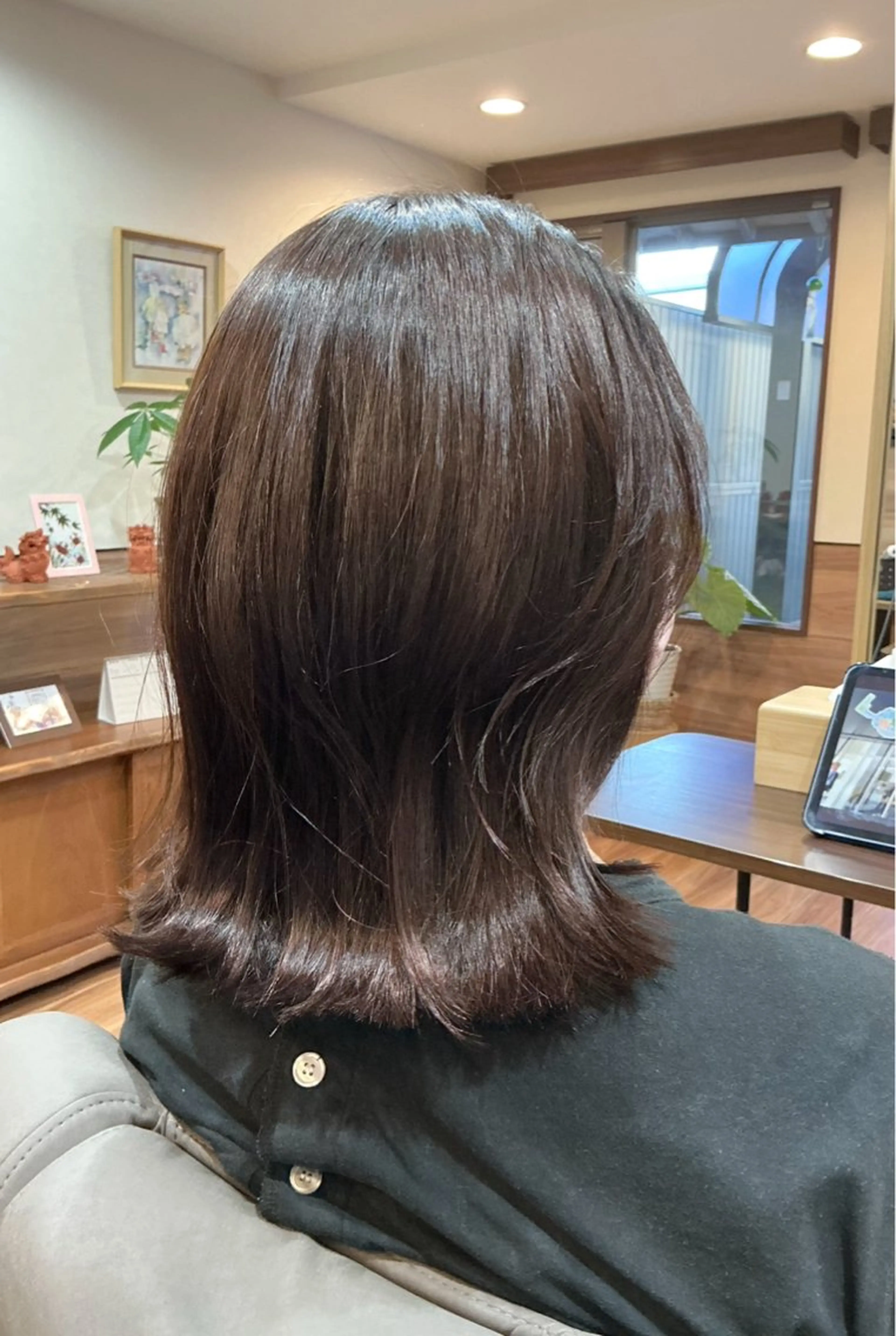 ミディアム カラー 顔周りカット レイヤーカット 縮毛矯正 Annon プライベートサロンのヘアスタイル