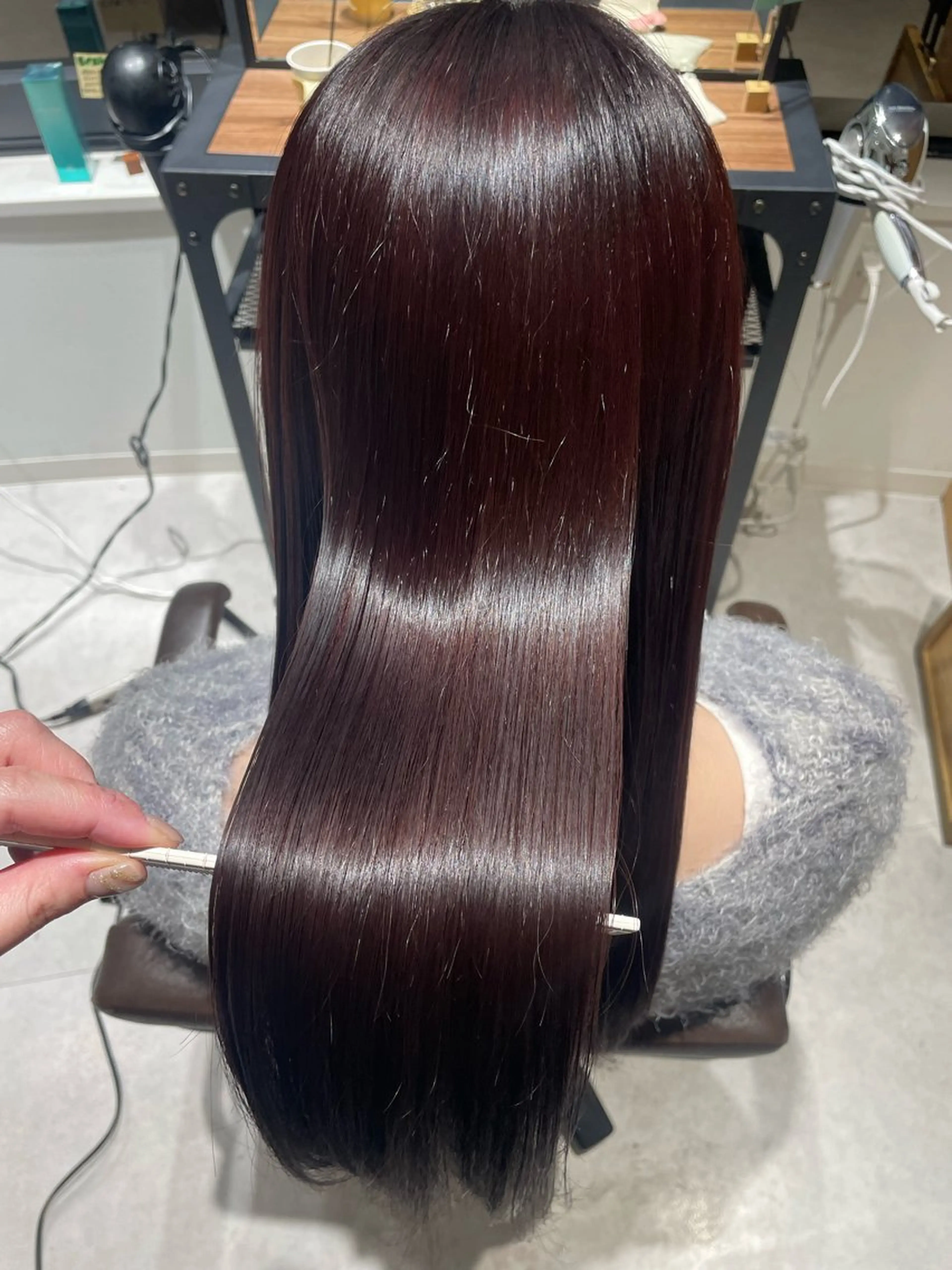 ロング カラー イヌマル アユ / Fier umedaのヘアスタイル