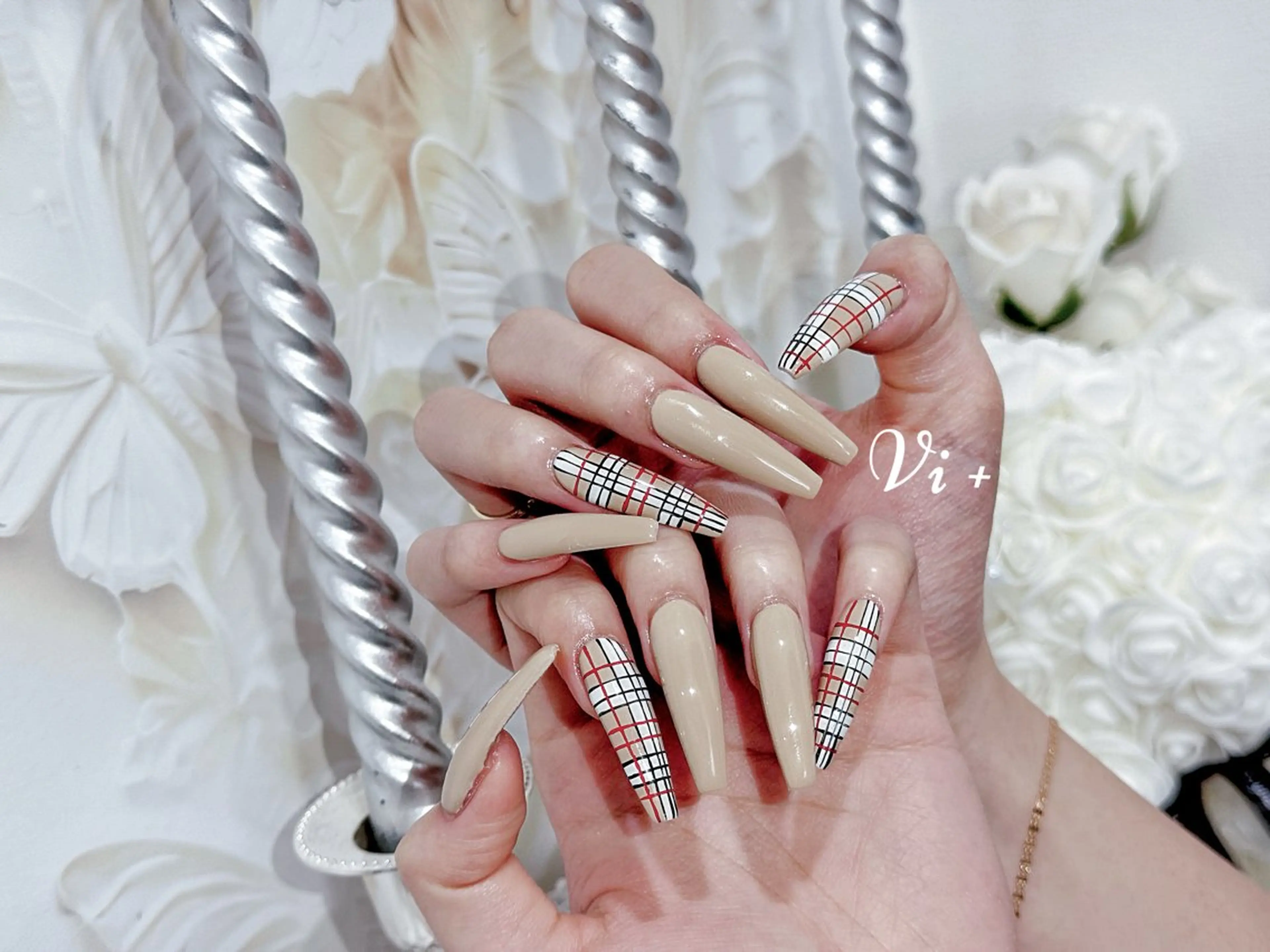 ネイル ハンドネイル ✨Nailsalon Vi+✨のネイルデザイン