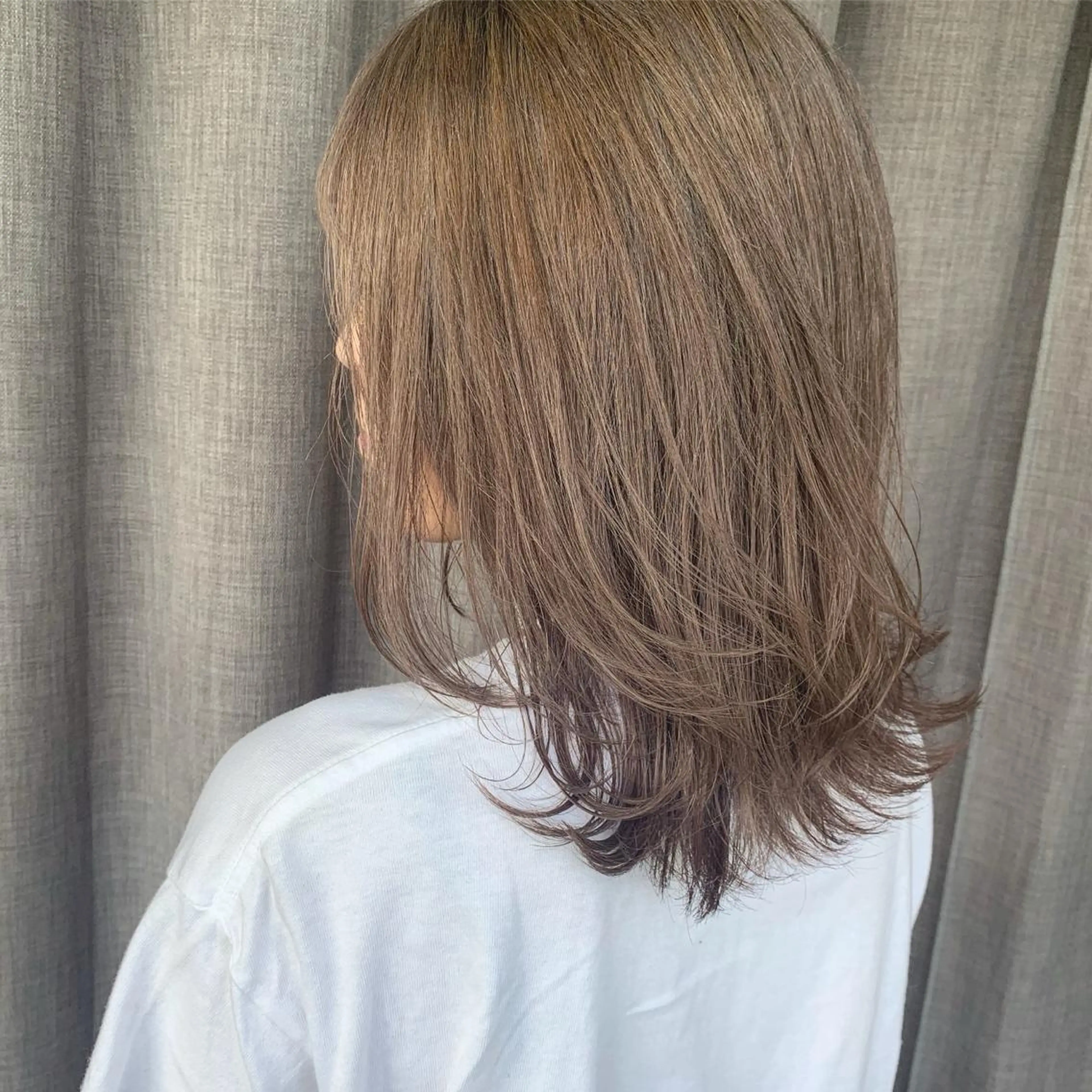 ミディアム etore 矢場町 南沙希のヘアスタイル