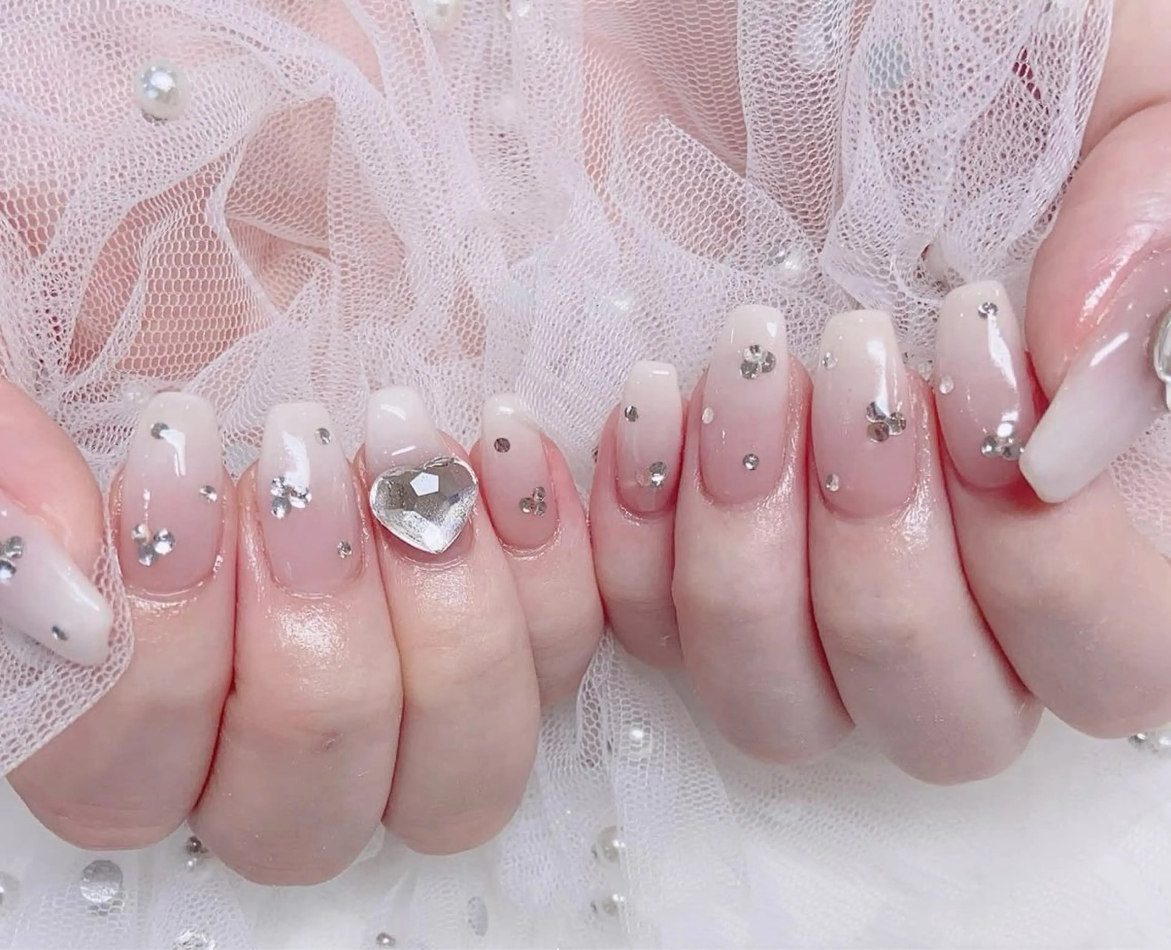 ネイル オーロラネイル フットネイル フレンチネイル ジェルネイル ガーリー ハンドネイル ╹◡╹Mimoミモ Eye&Nailのマツエク・マツパデザイン