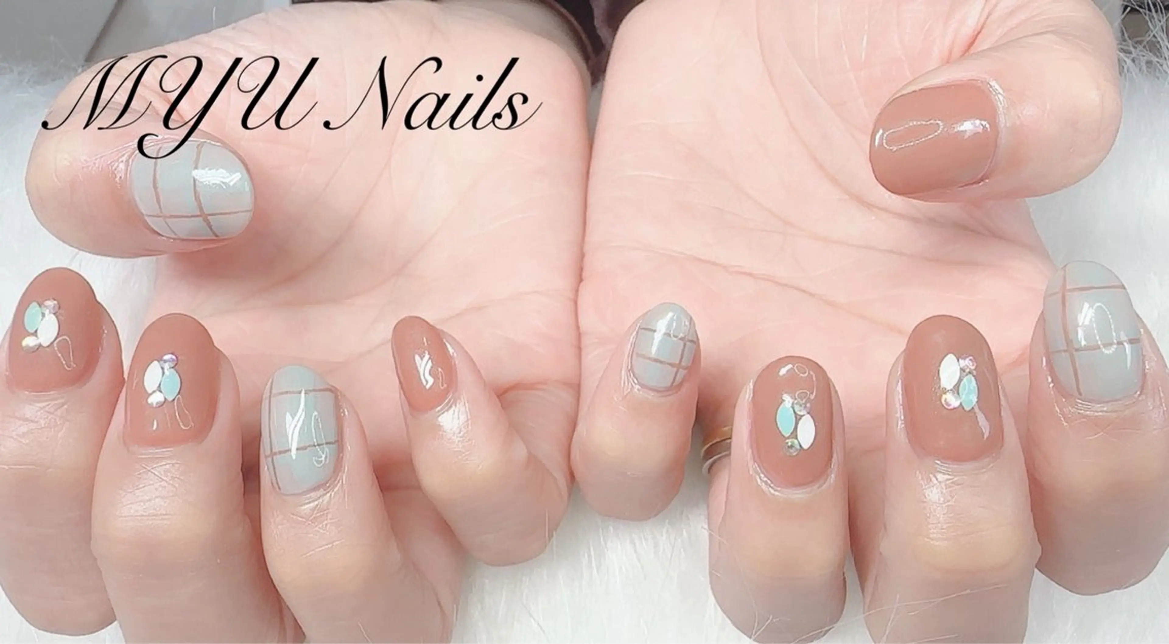 ネイル ジェルネイル 持ち込み ニュアンスネイル ワンカラーネイル パラジェル ハンドネイル ニュアンスネイル🌈 MYU Nailsのネイルデザイン