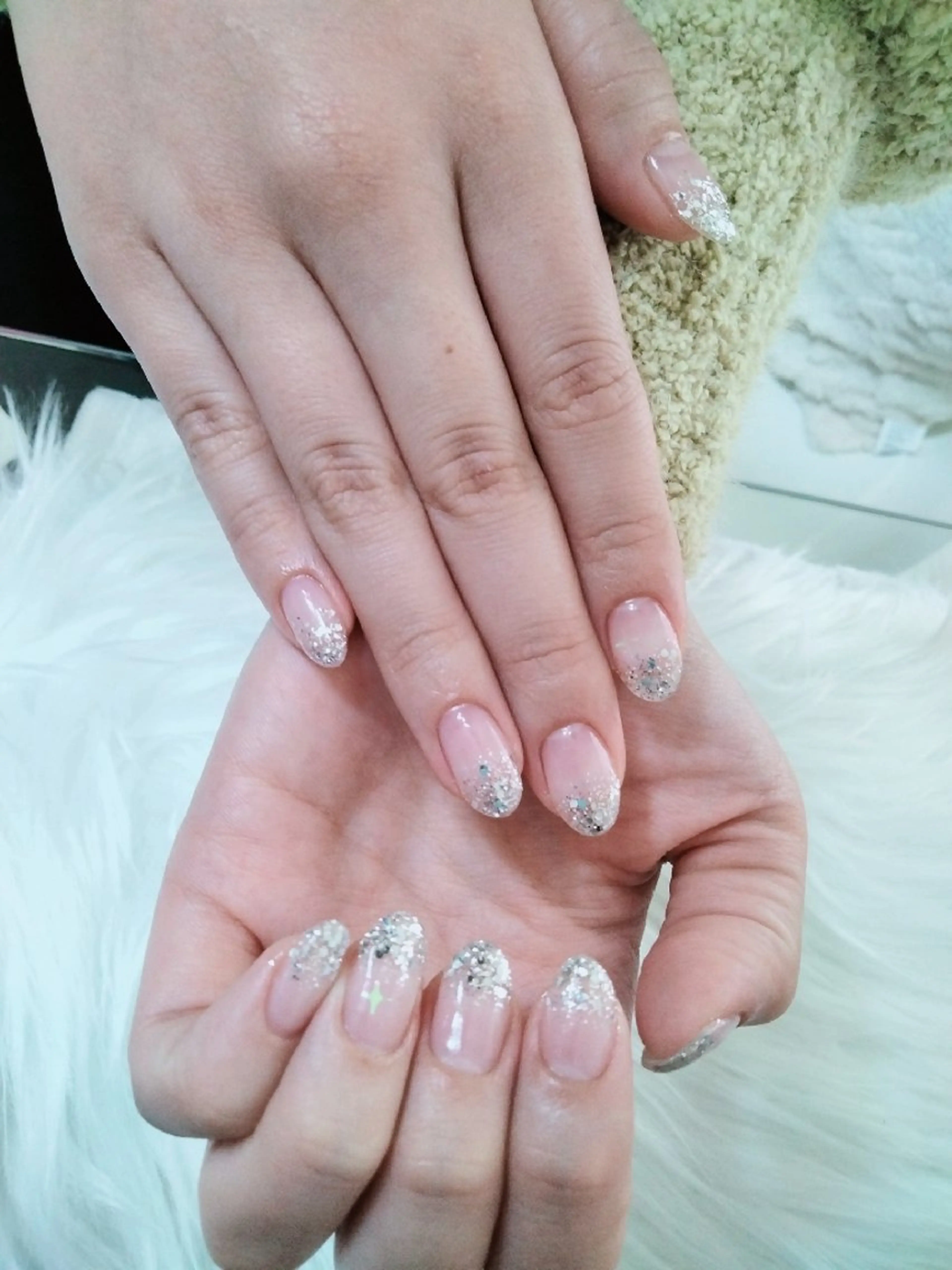 ネイル グラデーション キラキラネイル Beaubie  nailサロンのネイルデザイン