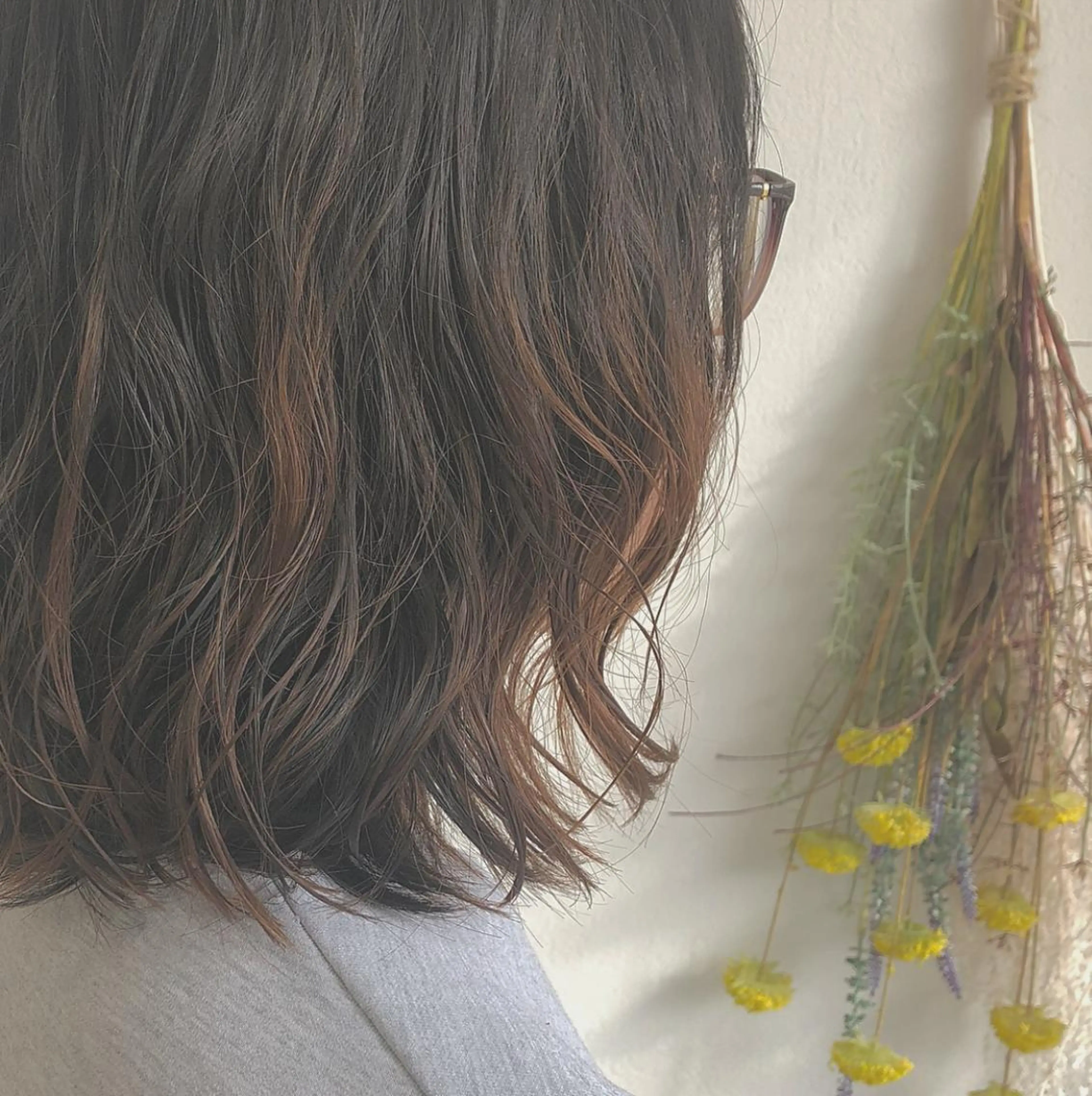 ミディアム うる艶レイヤーカット hinakoのヘアスタイル