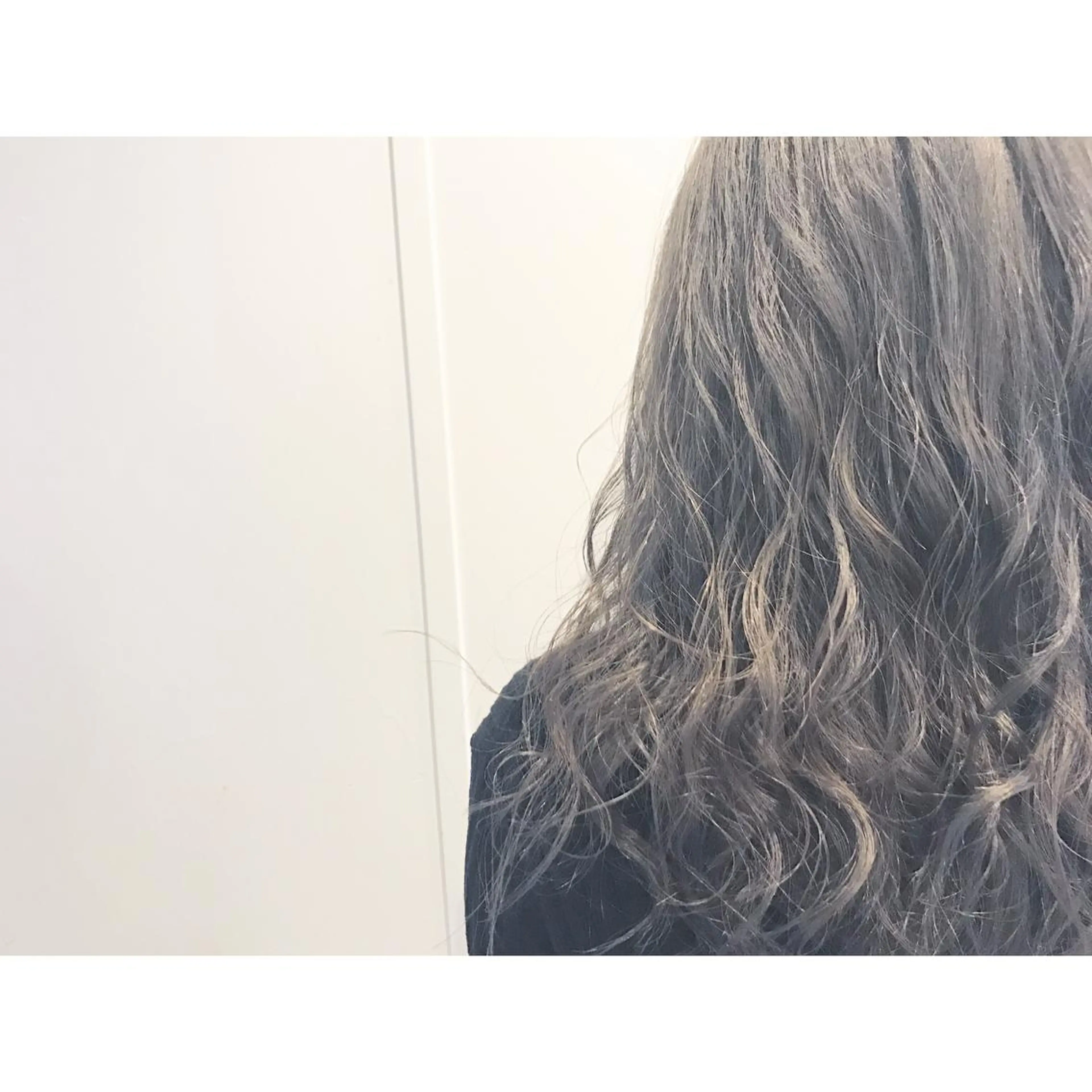 ミディアム カラー パーマ ミディアムパーマ くせ毛 💈LuTa💈_ 公式_NewOpenのヘアスタイル