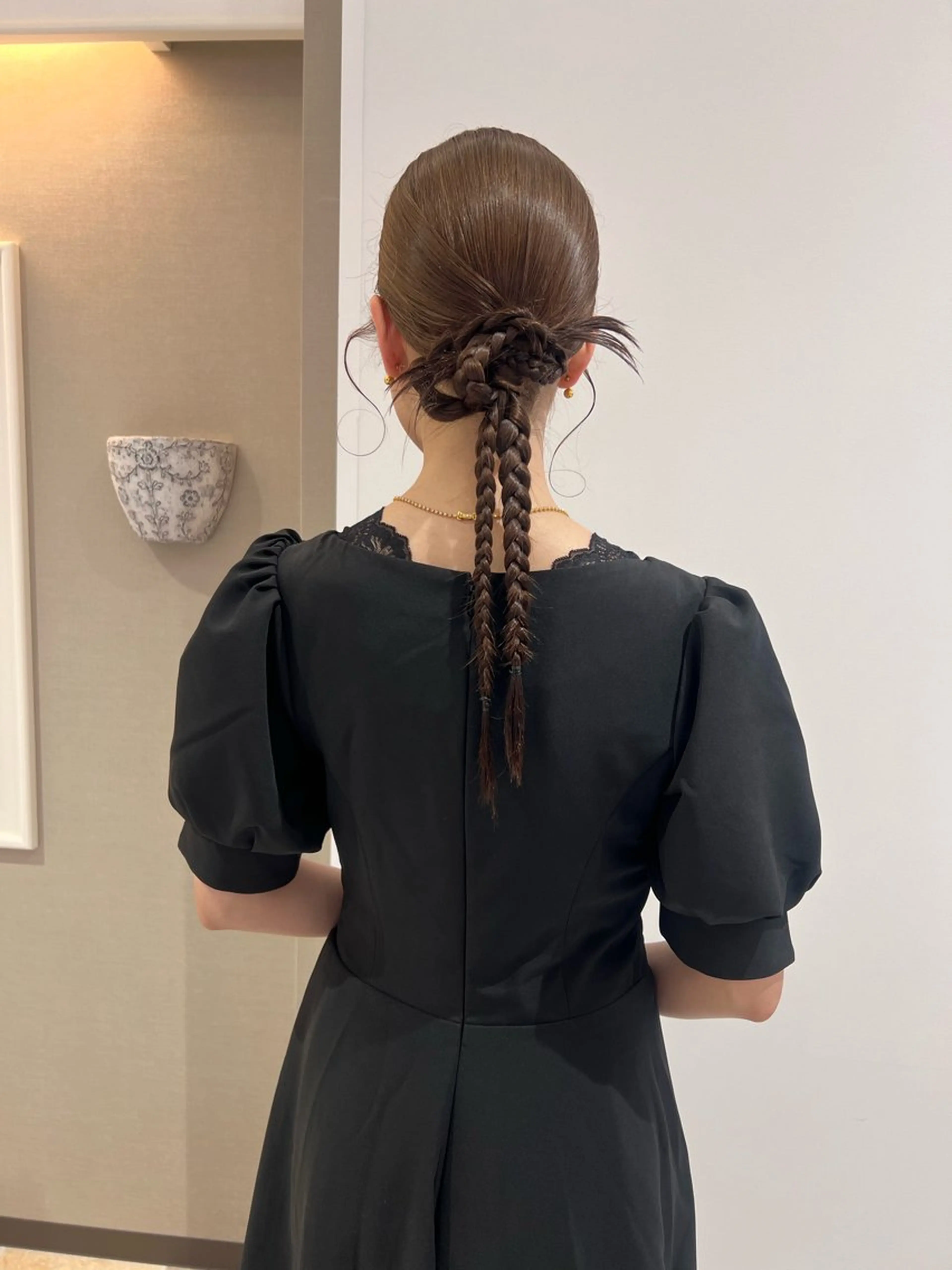 セミロング ヘアアレンジ ヘアセット karin🌛ボブ／ 透明感たっぷりカラーのヘアスタイル