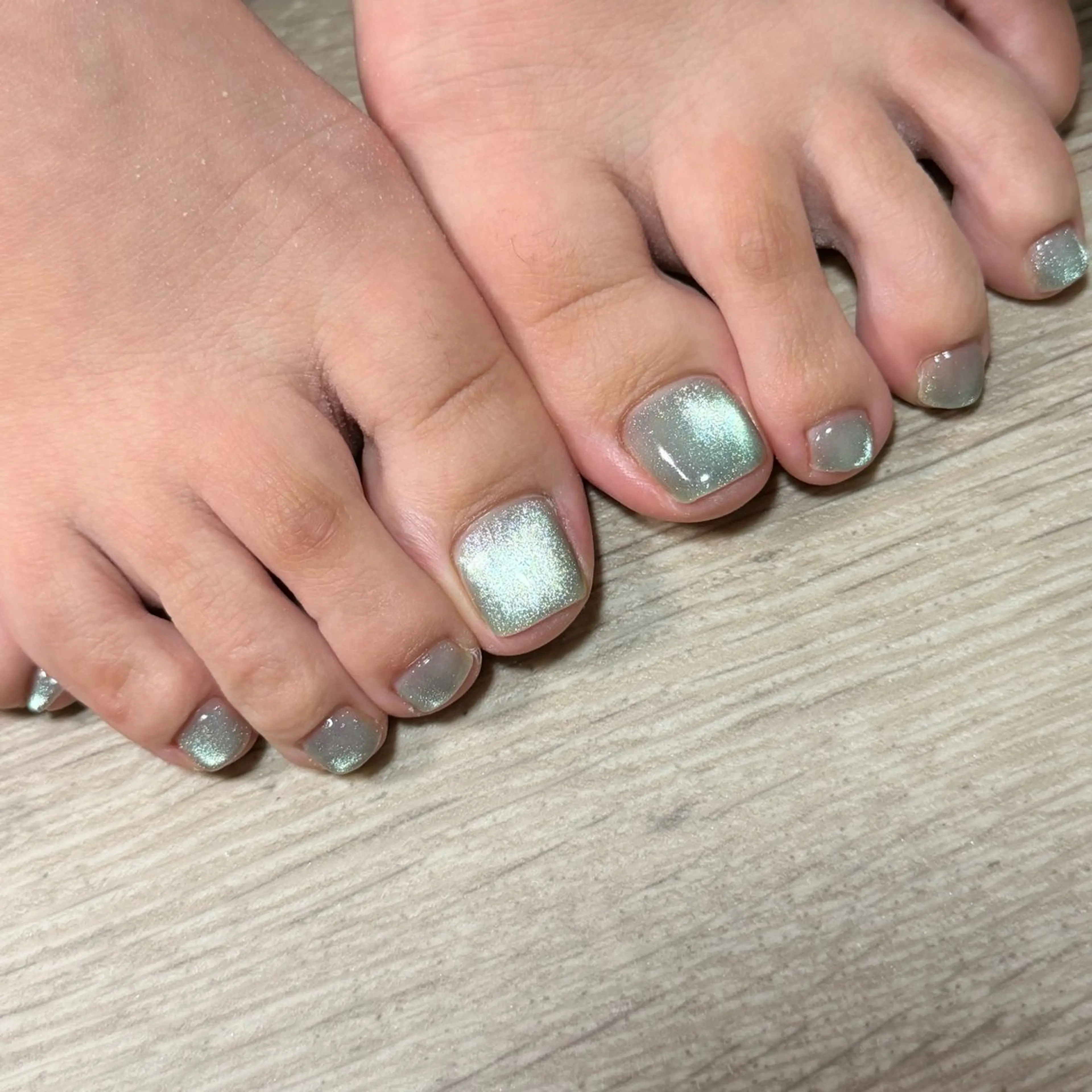 ネイル フットネイル マグネットネイル マグネットワンカラー ワンカラーネイル フットネイル soleil所属・舞鶴 奈々美のネイルデザイン