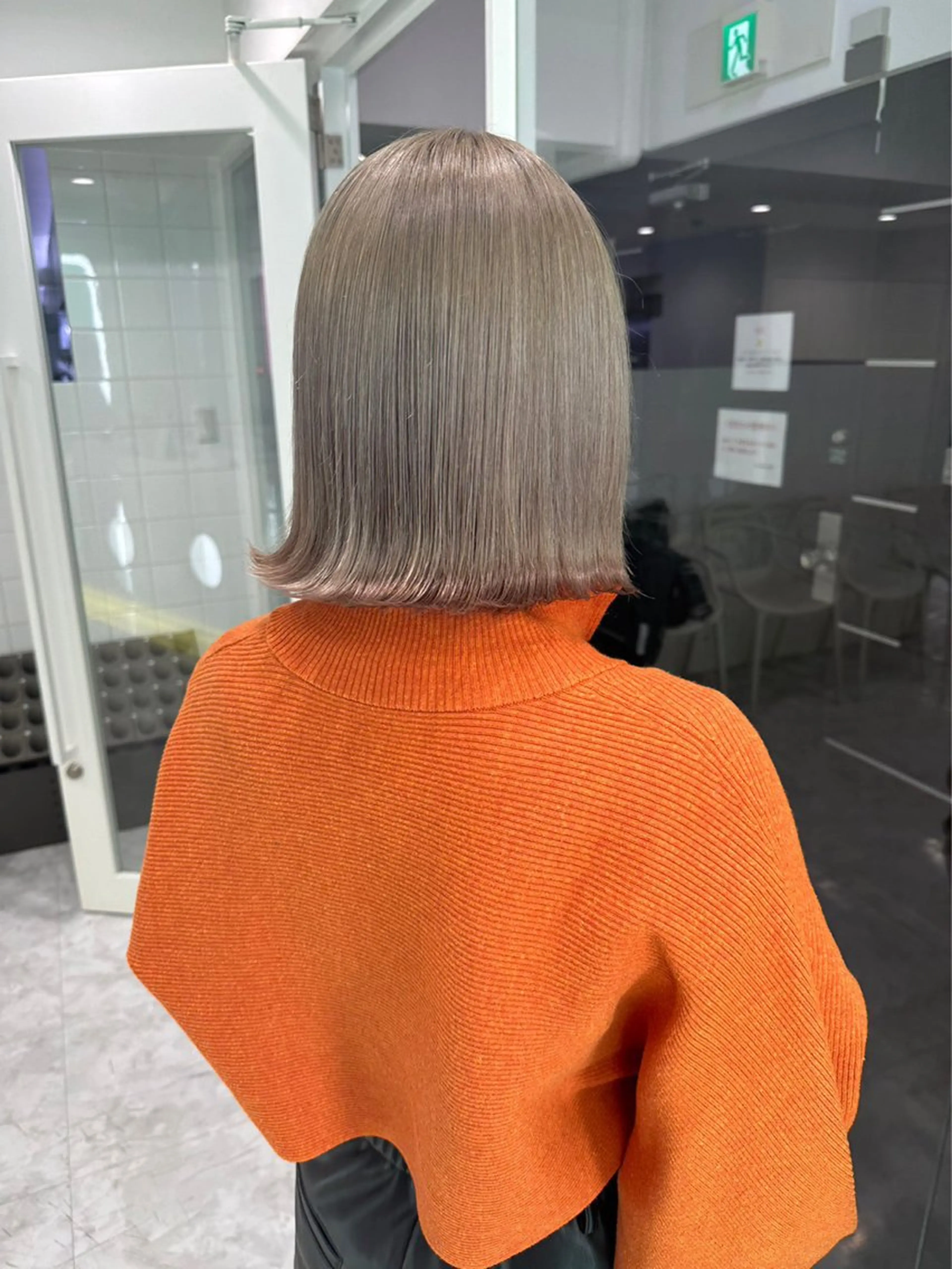 ショート カラー Over hair_ misakiのヘアスタイル