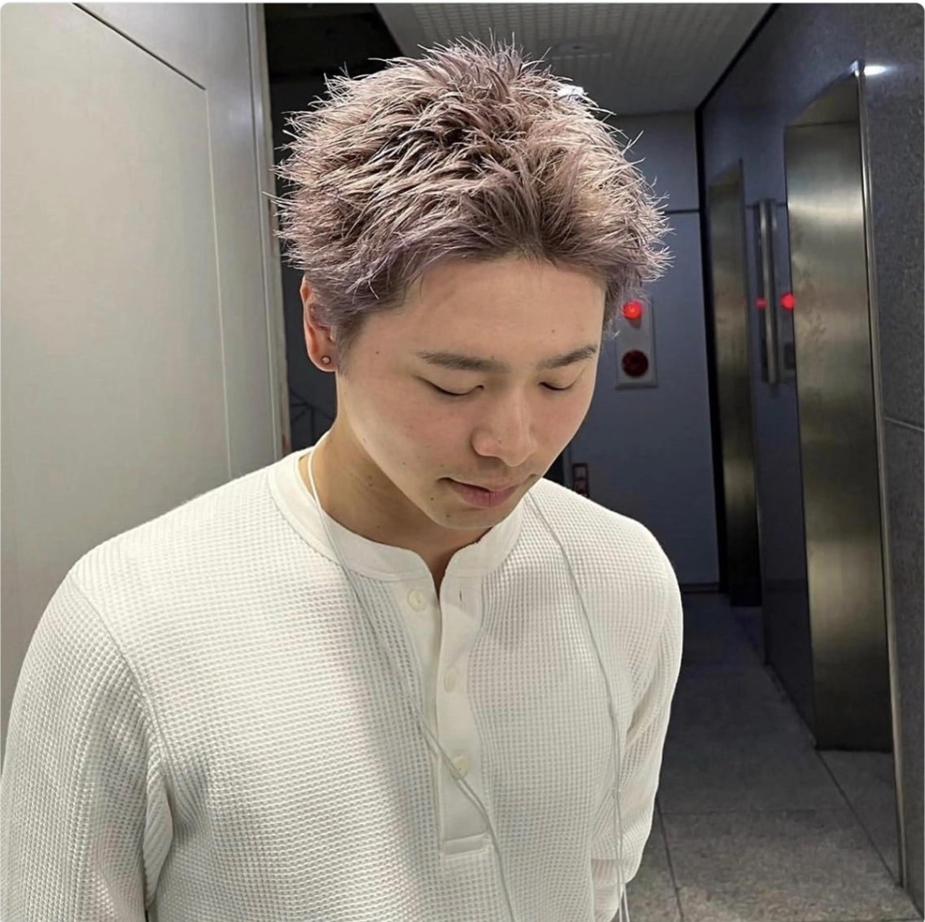 ショート カラー パーマ メンズ メンズハイトーン スパイキーショート ハイトーンカラー ショートヘア カット ヘアカラー 🔥メンズ 特化🔥菊水皐暉🔥のヘアスタイル