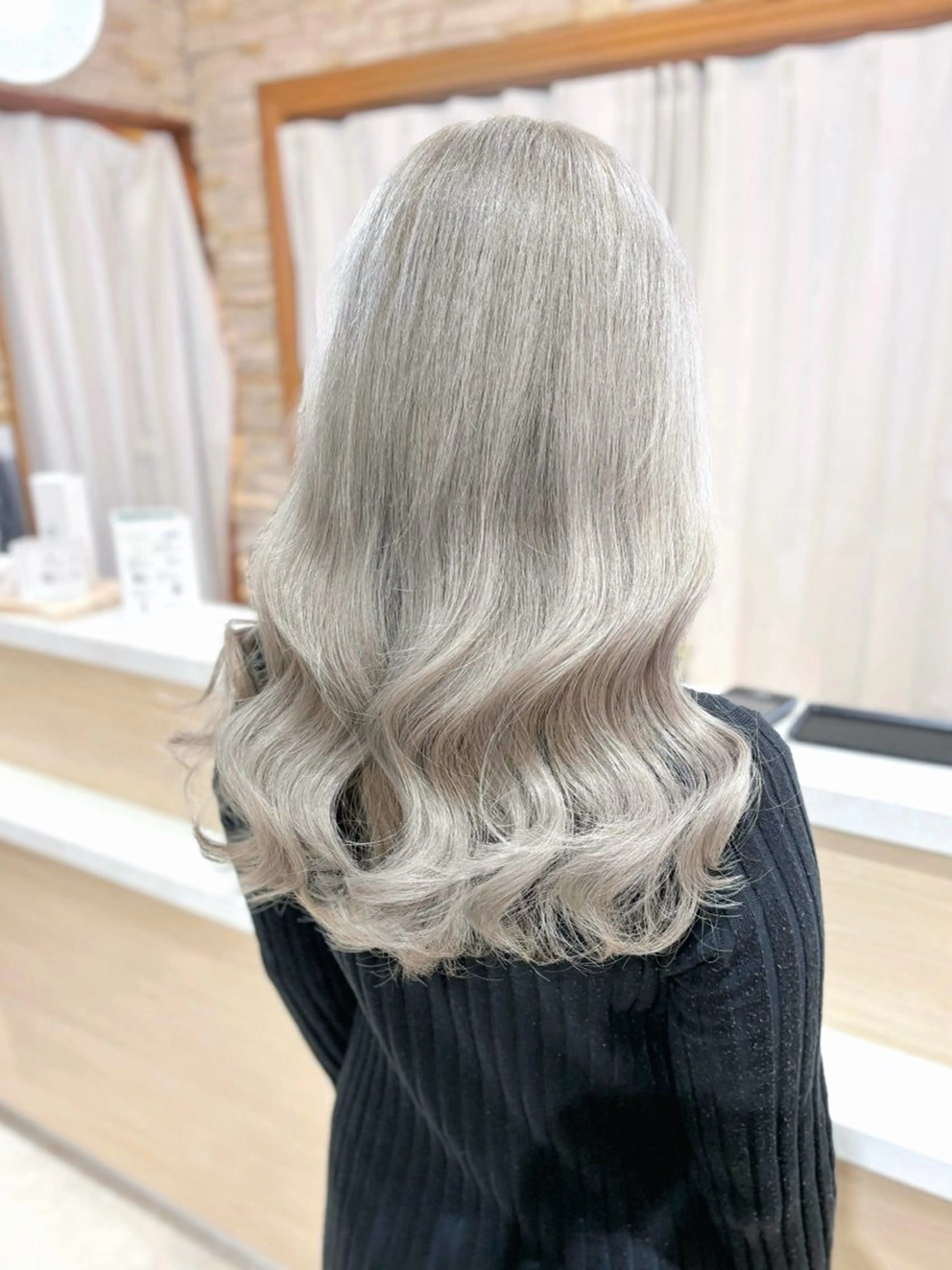 ロング 艶髪／透け感カラー ／ＲＹＯのヘアスタイル