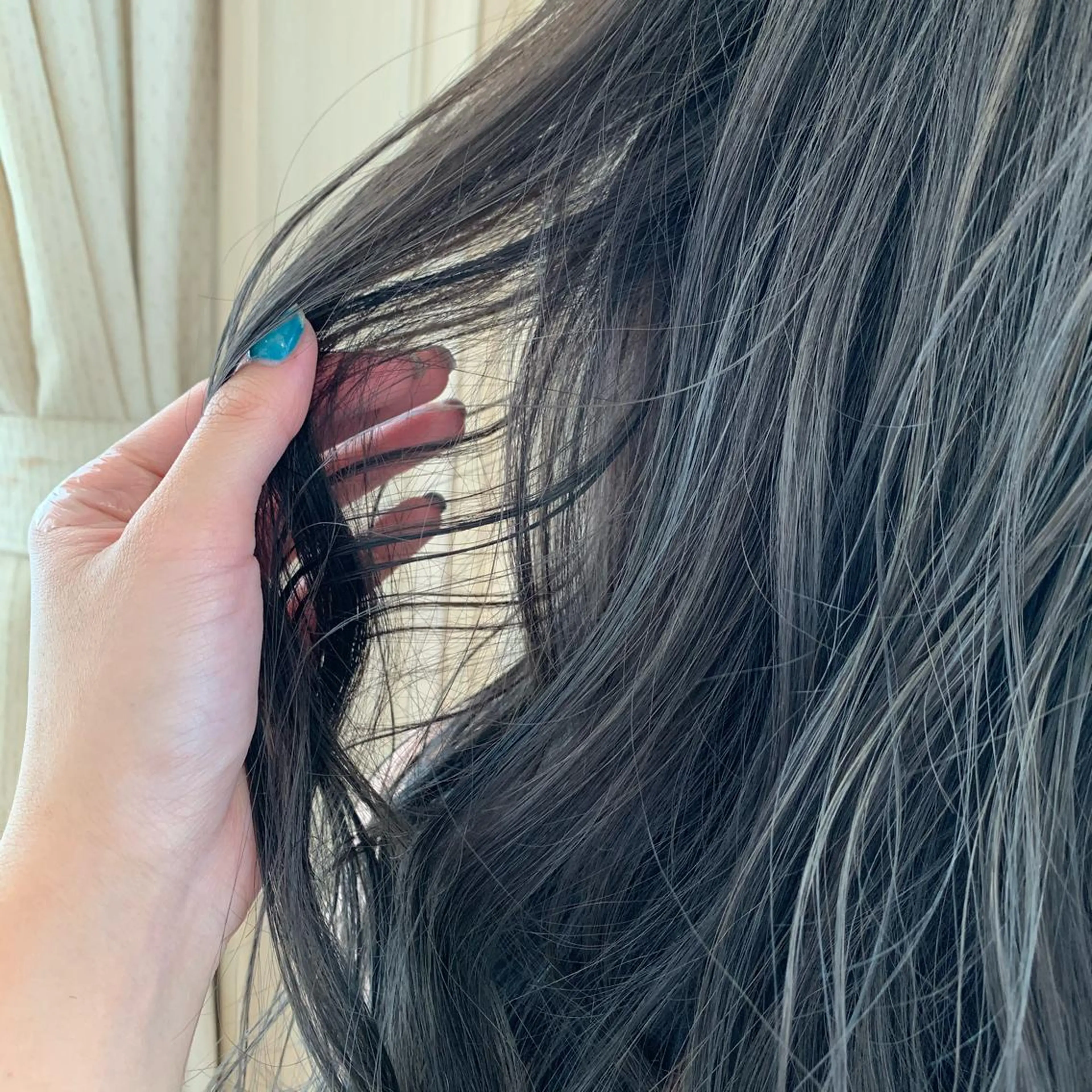 カラー サソウ ユリエ🥥のヘアスタイル