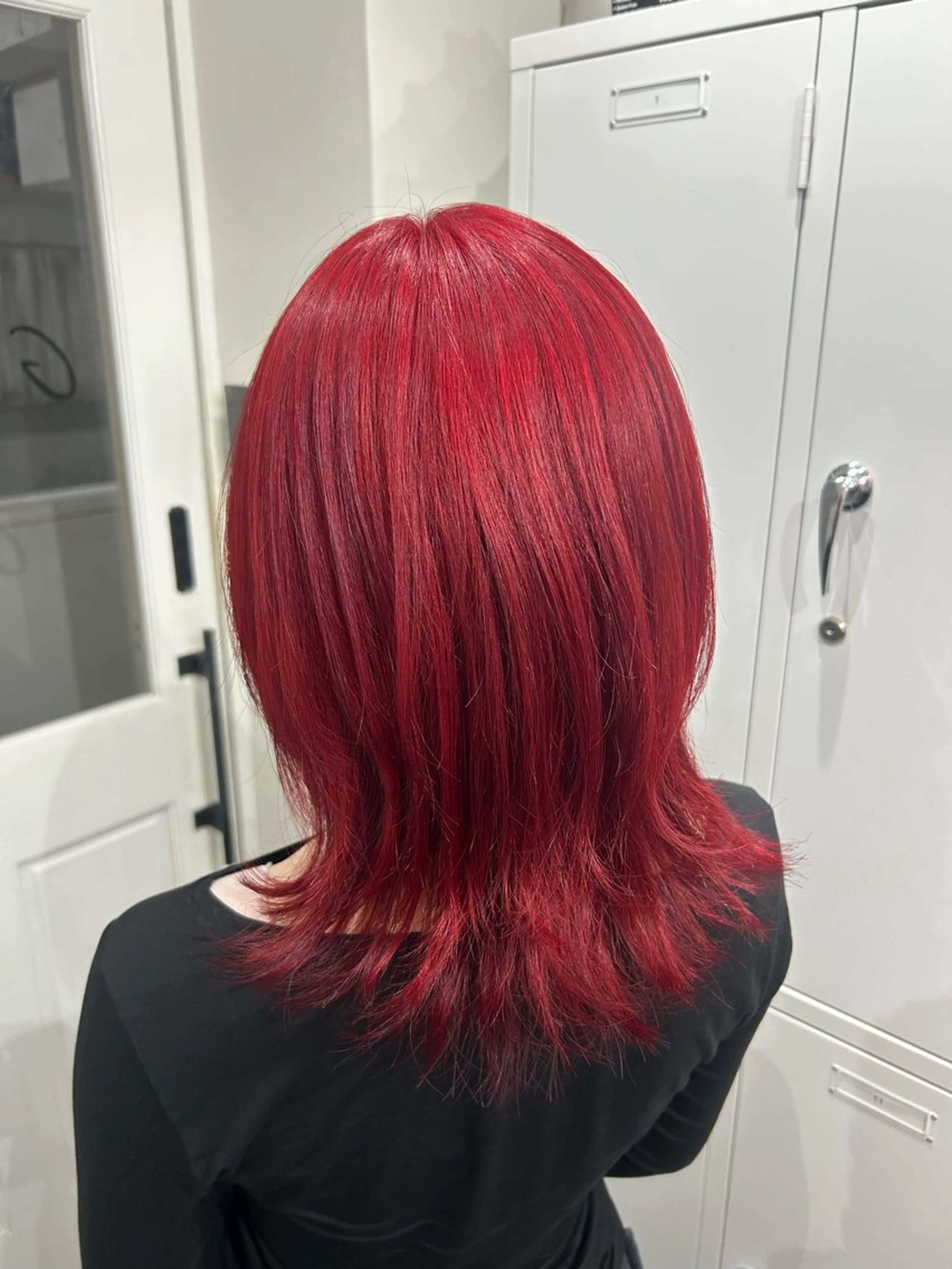 ミディアム ヘアカラー 🪼モモカ/デザイン ハイトーンカラー🪼のヘアスタイル