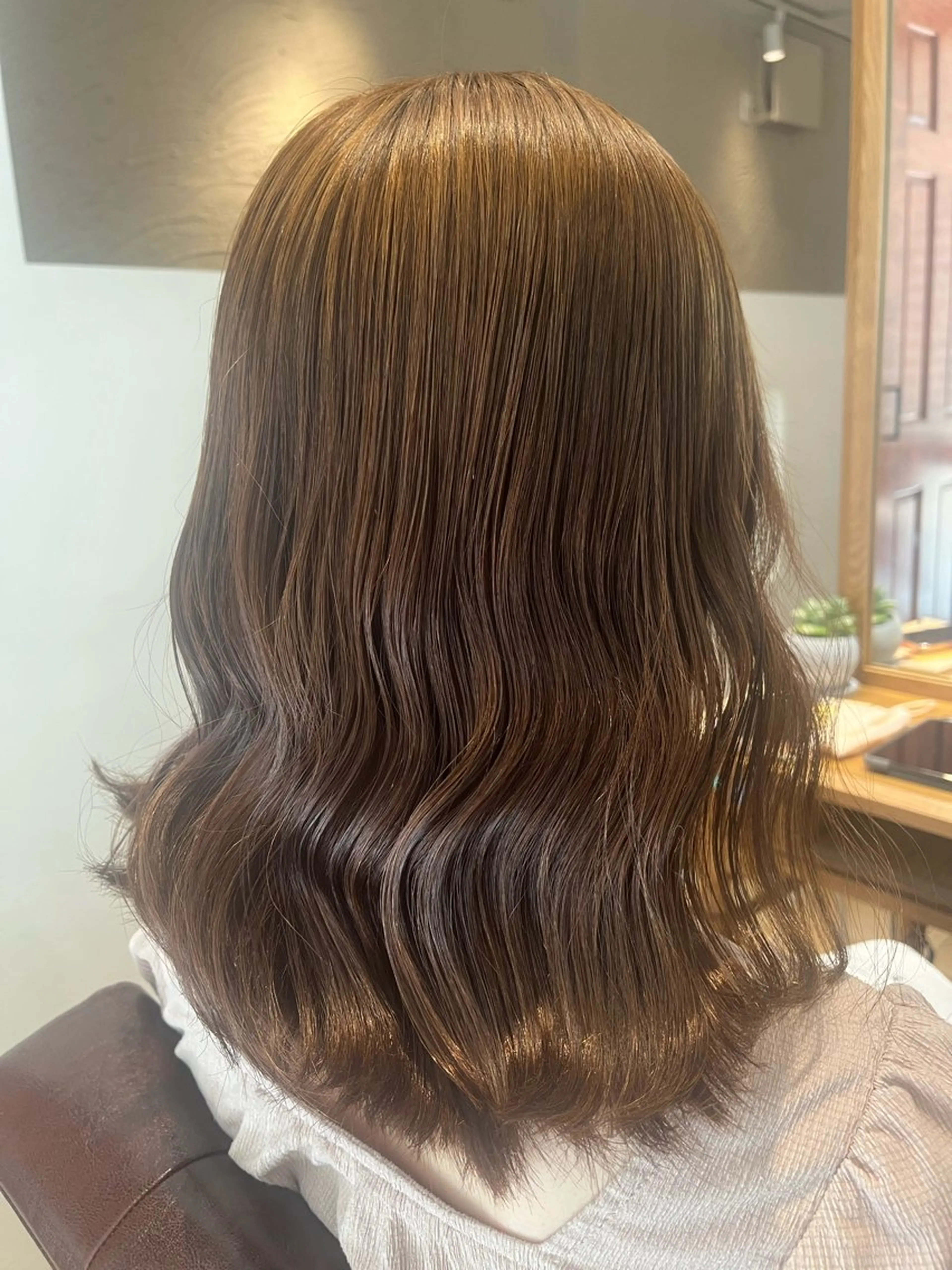 ミディアム カラー ブリーチ ブリーチなしカラー カット ヘアカラー トリートメント 🌈透明感カラー🌈 🌟吉田祐介🌟のヘアスタイル