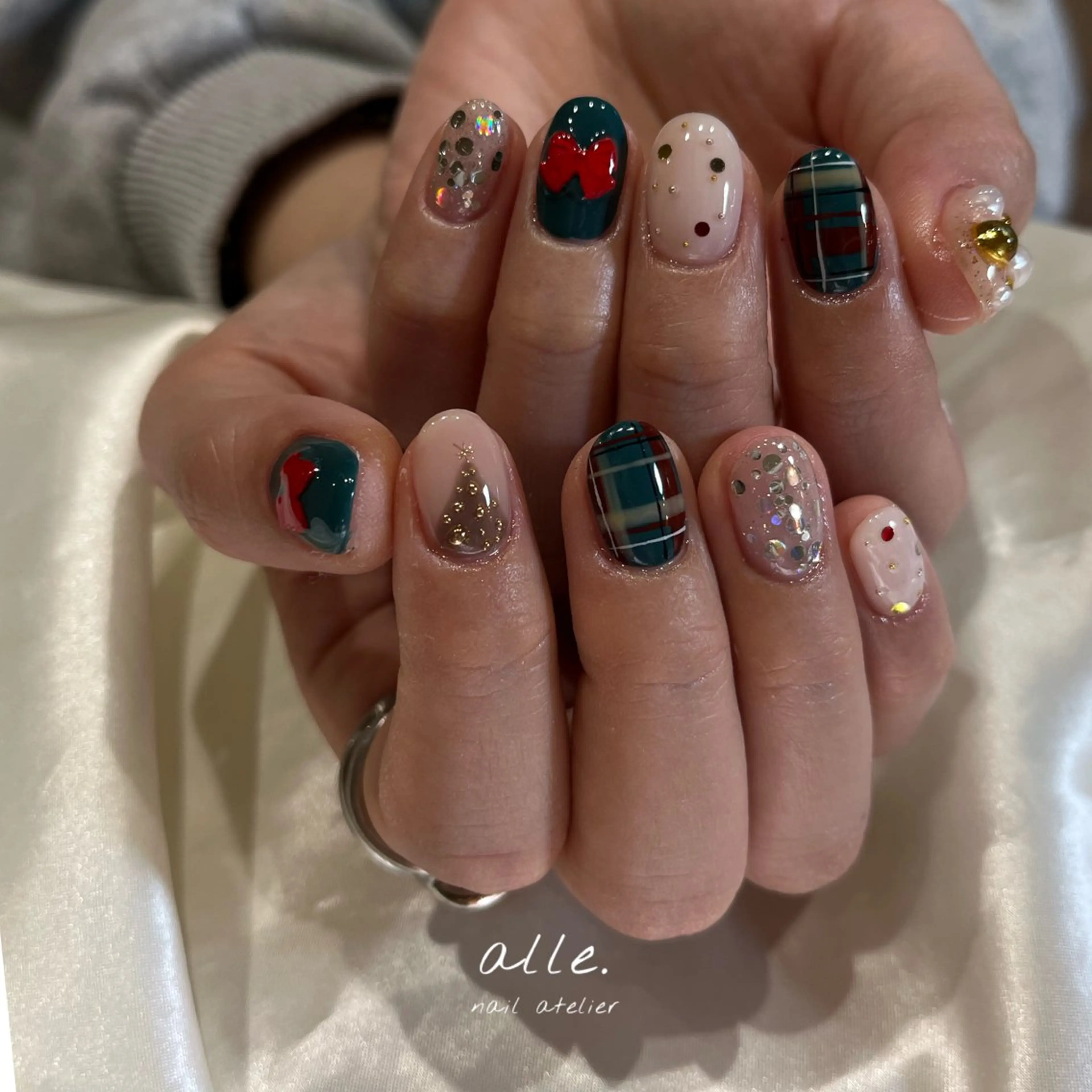 ネイル ハンドネイル atelier alle.のネイルデザイン