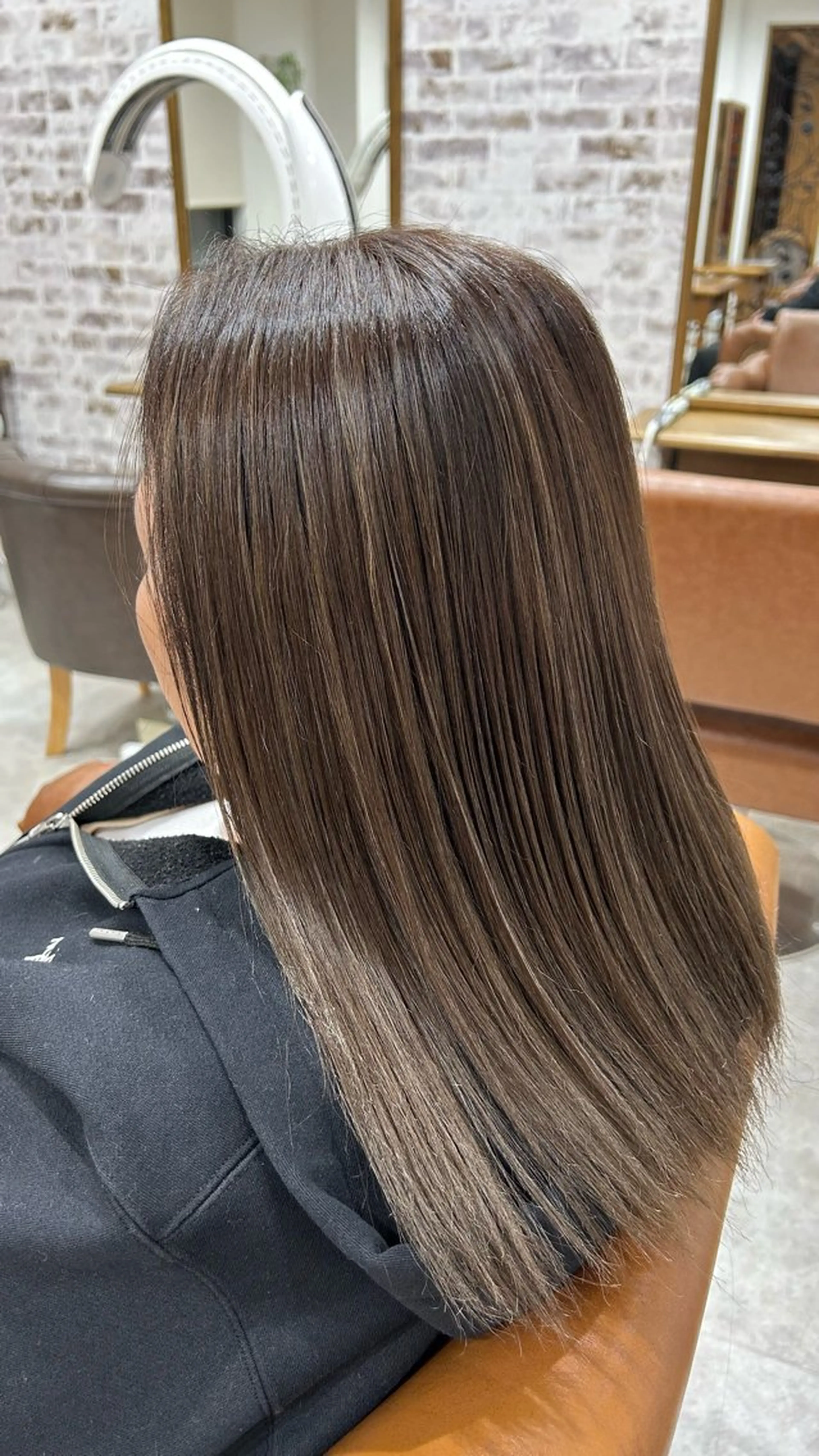 白髪ぼかしハイライト＋フルカラーの写真