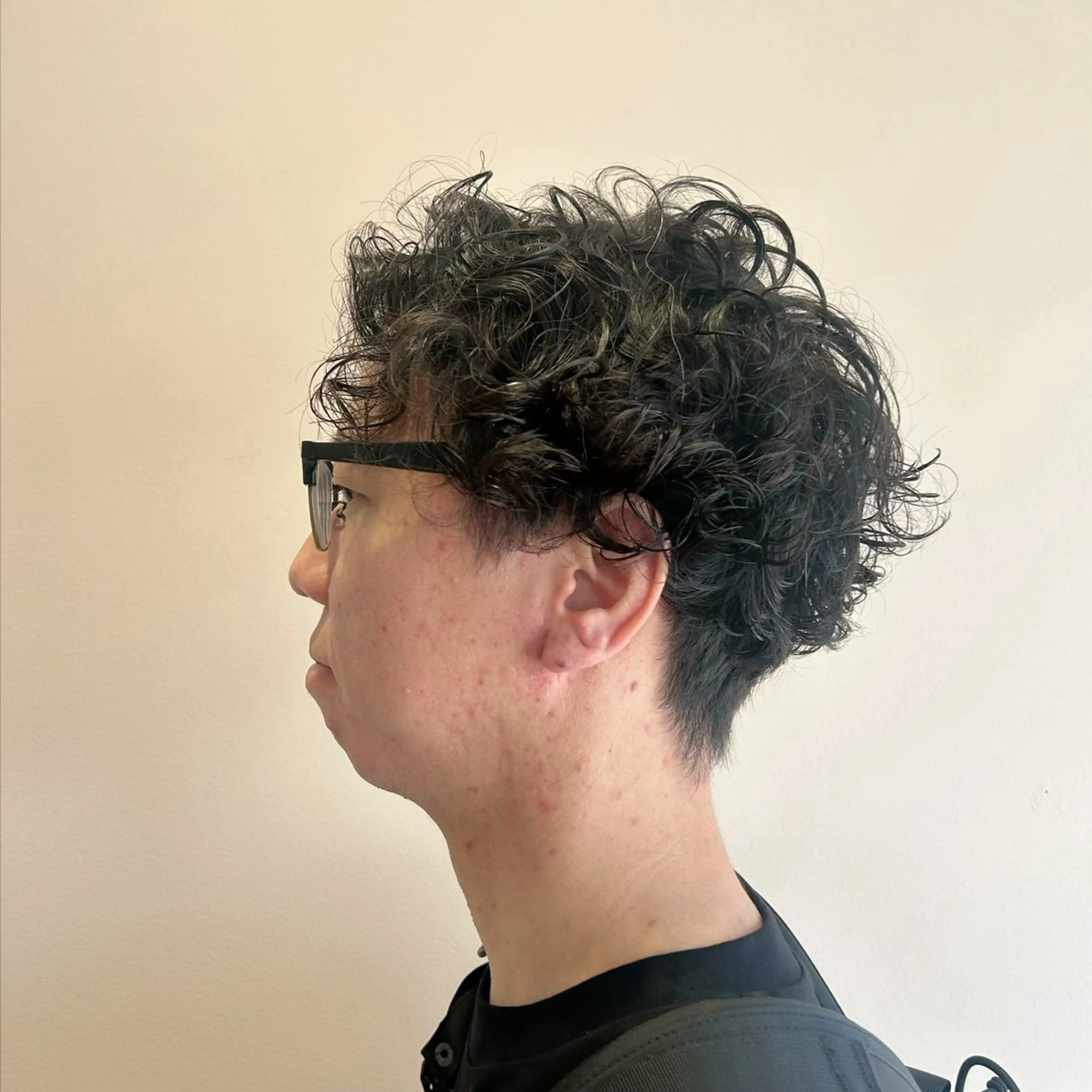 パーマ メンズ メンズパーマ プードルパーマ 刈り上げ プードルパーマ カット パーマ マンツーマン施術✂︎ machikaのヘアスタイル