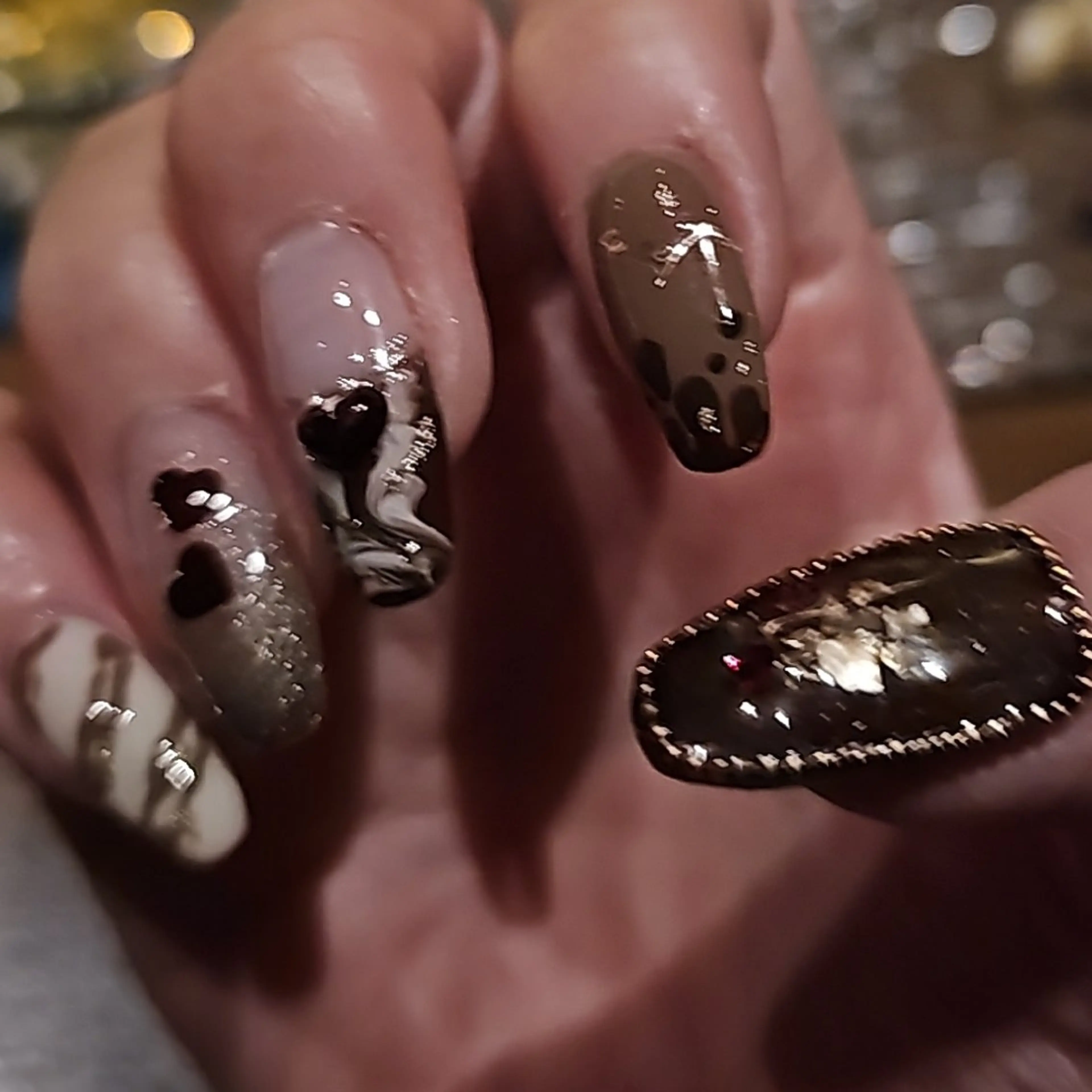 ネイル ブラウン バレンタイン salon de  Princessのネイルデザイン