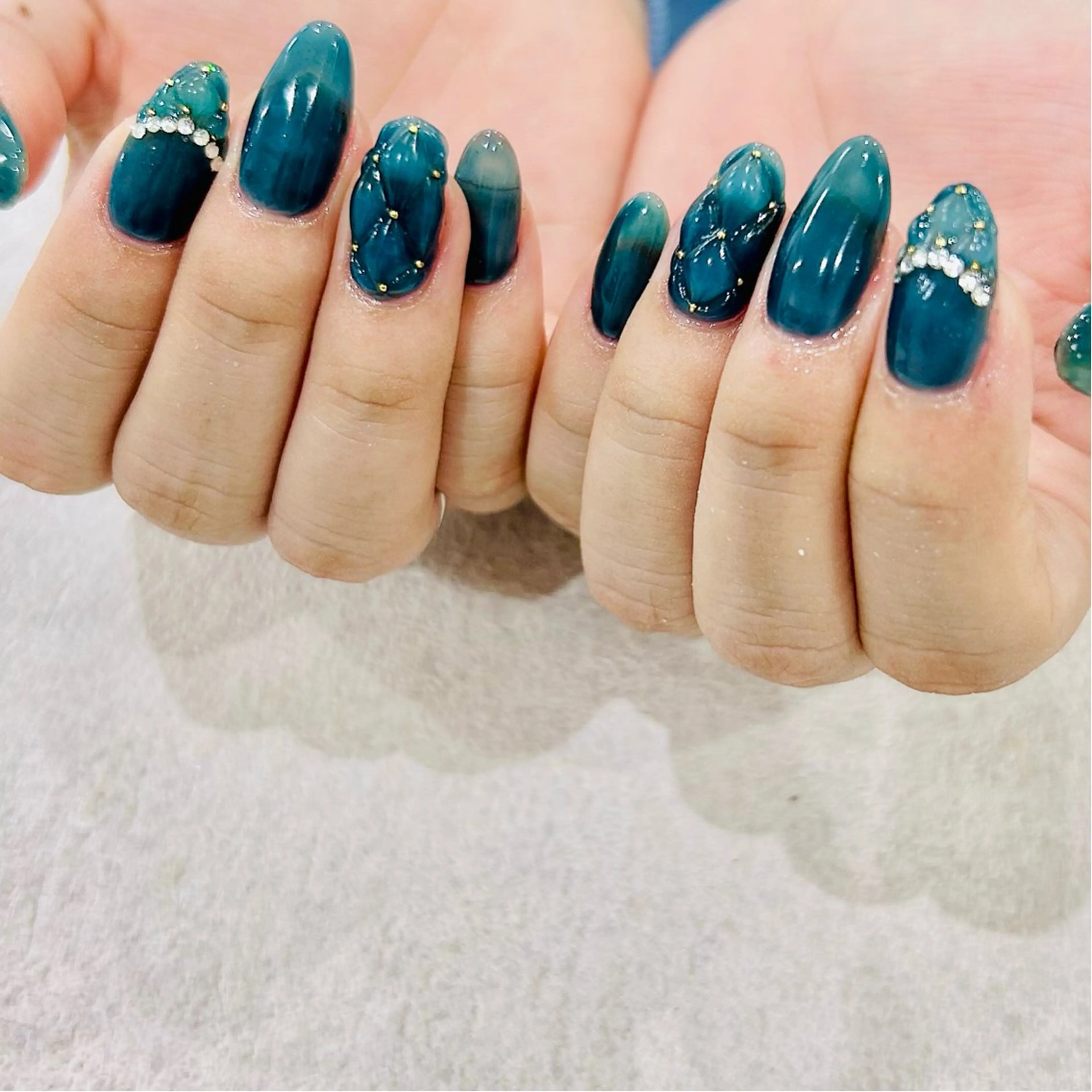 ネイル ジェルネイル パラジェル ストーンネイル ハンドネイル muum_nail 新宿2分 三丁目1分のネイルデザイン