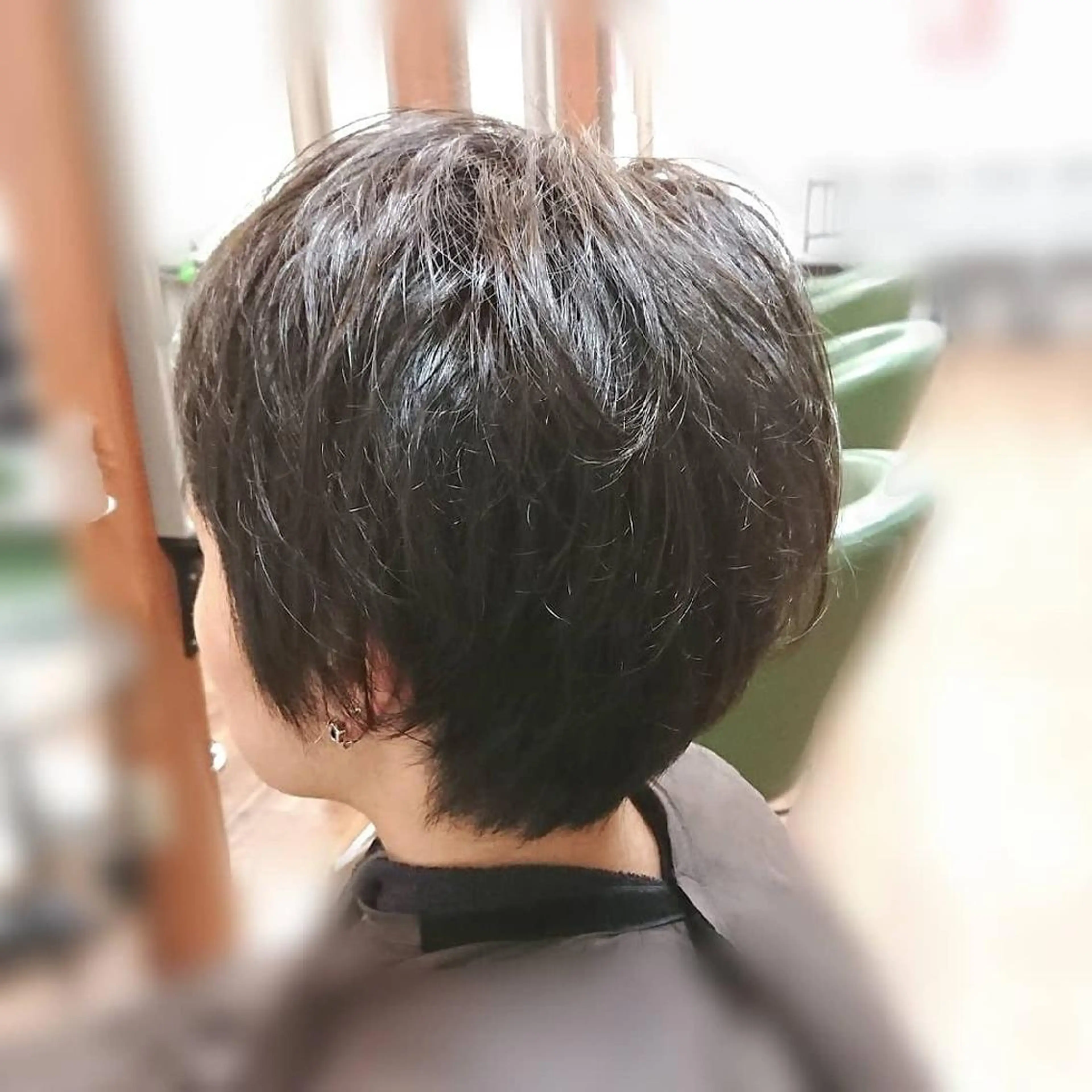 ショート アッシュ カット ヘアカラー トリートメント 渡辺 康行のヘアスタイル