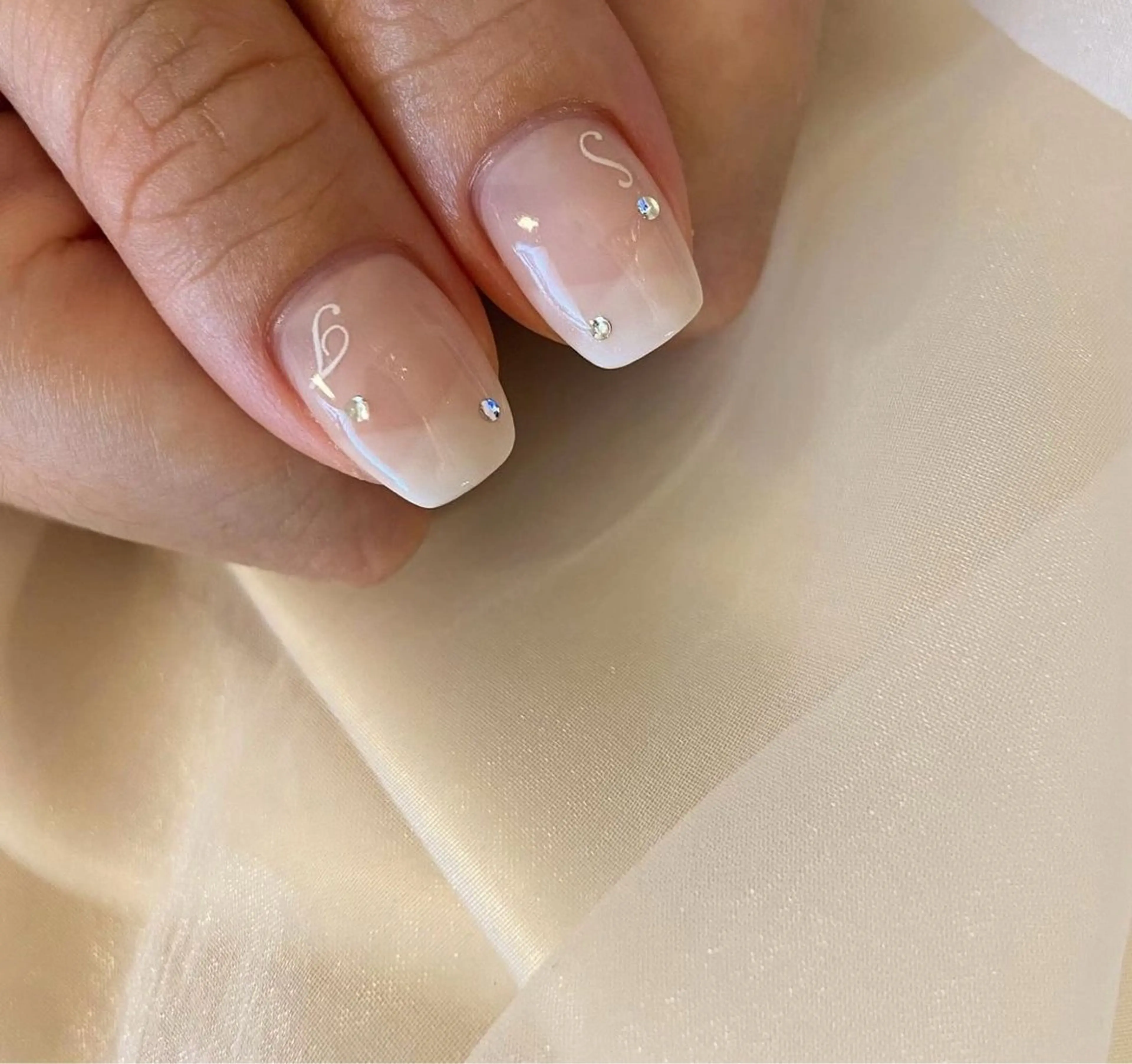 ネイル Luneil VIP Deskのネイルデザイン