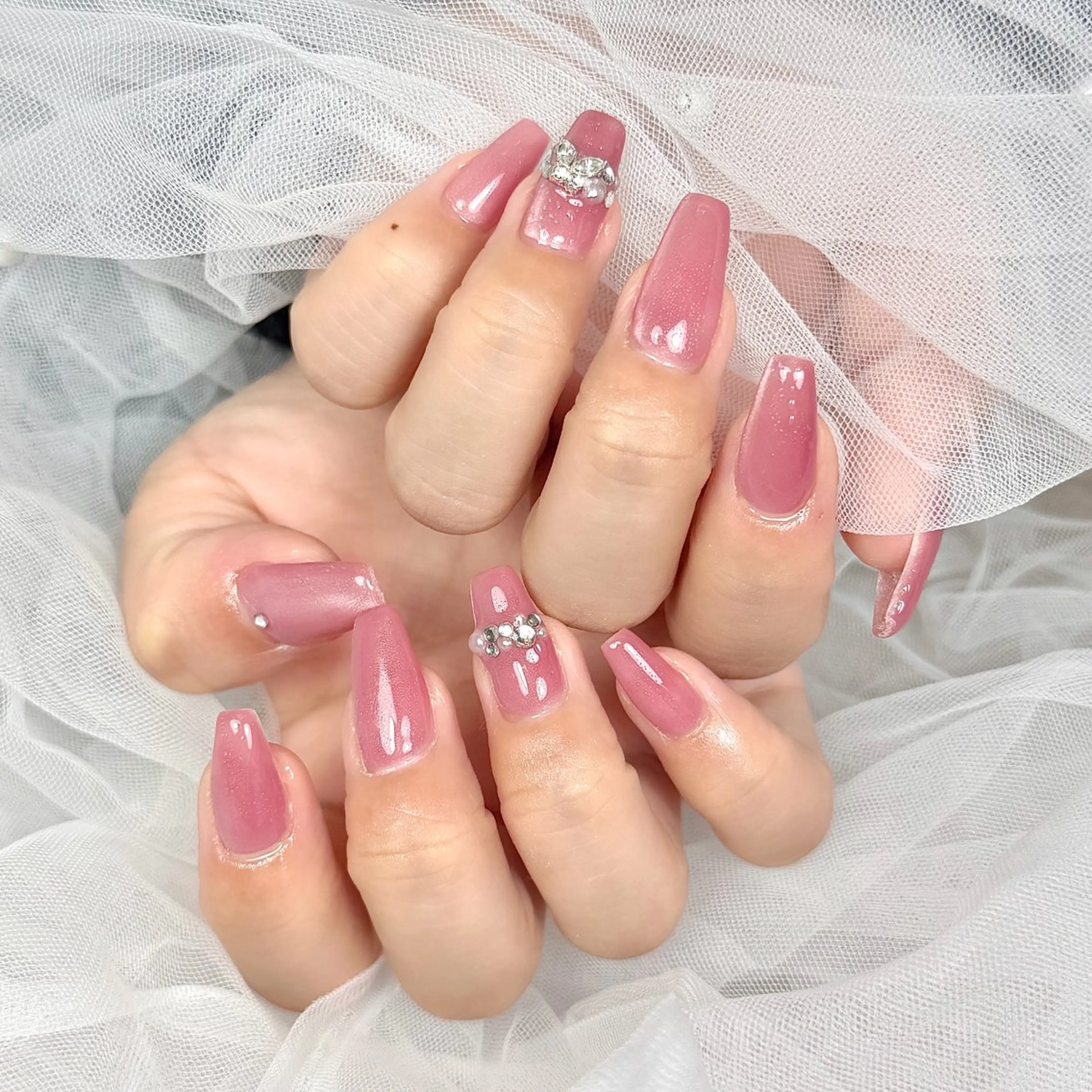 ネイル マグネットネイル ピンク ハンドネイル Haney. MEIのネイルデザイン