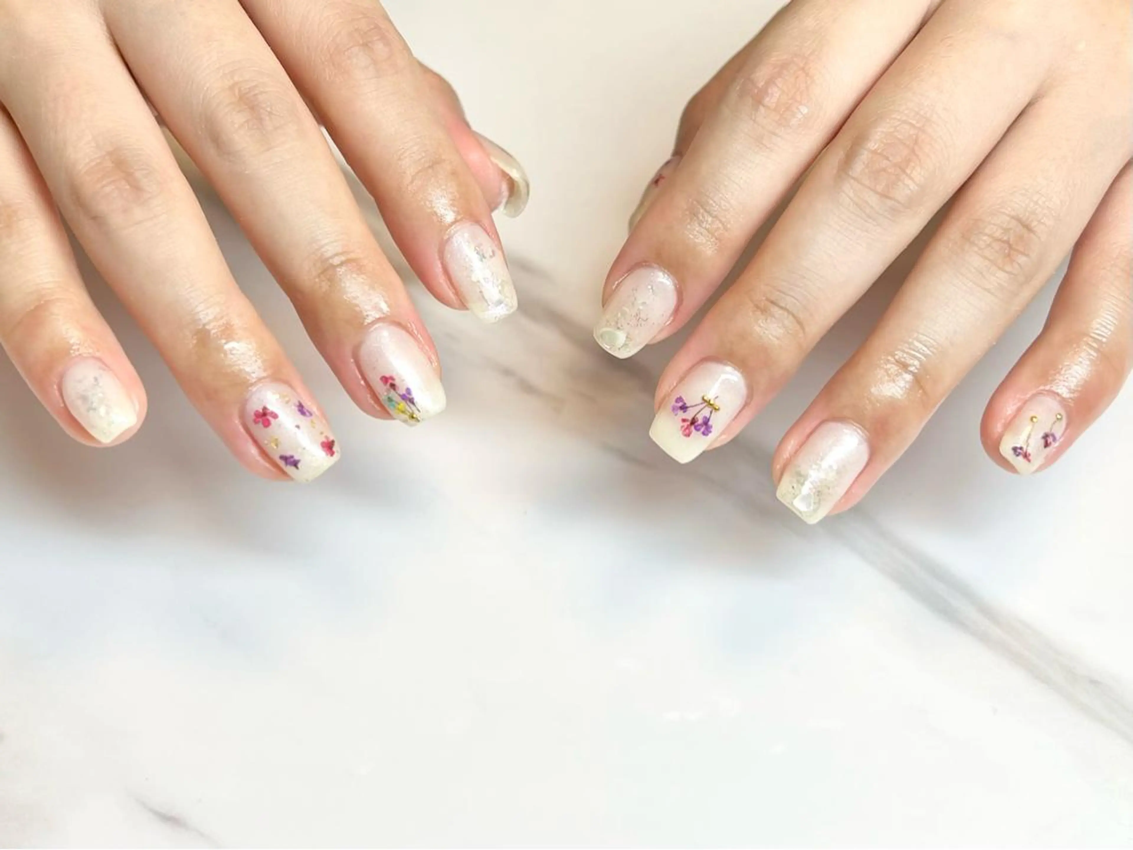 ミディアム ネイリスト シンのネイルデザイン