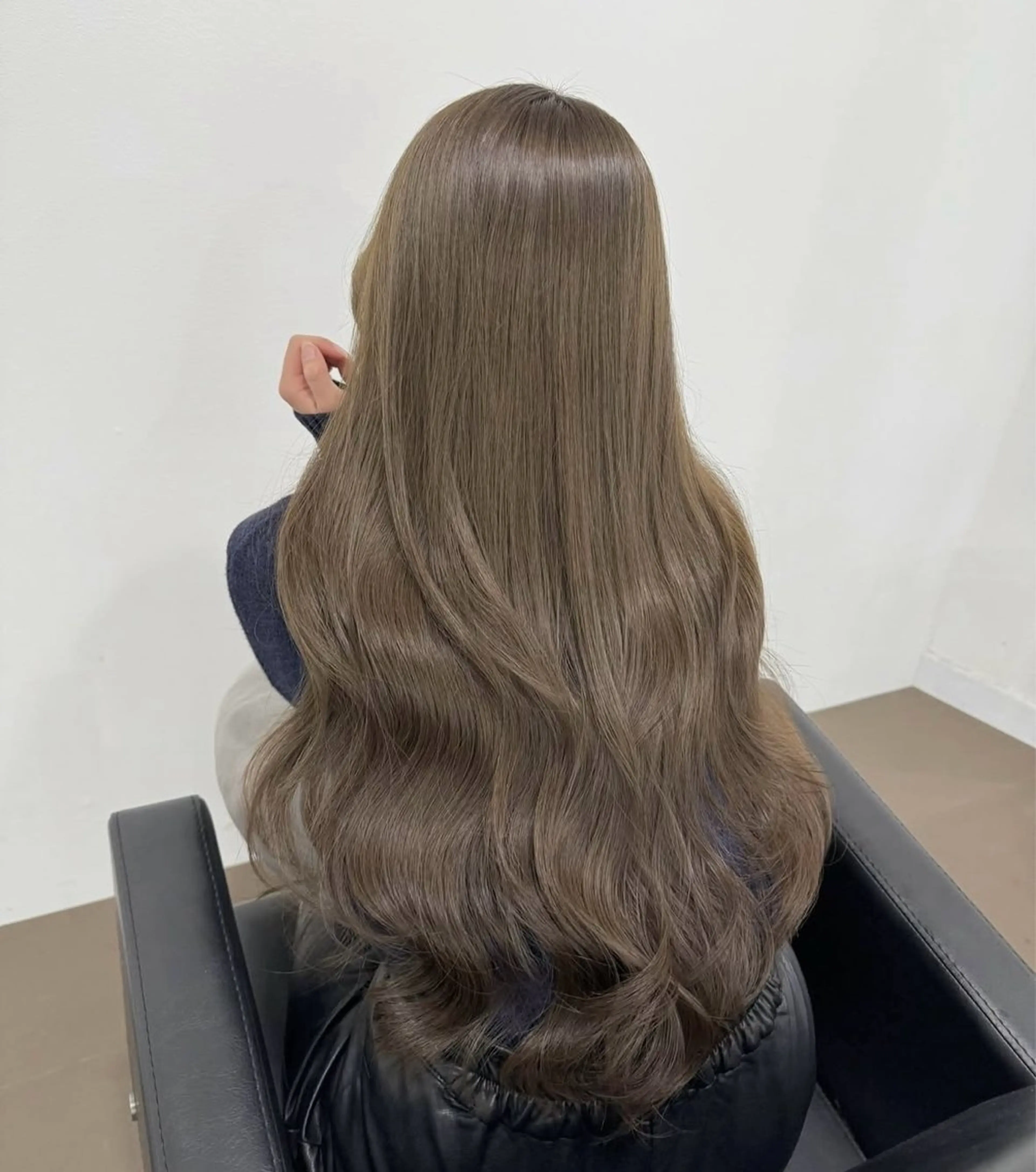 ロング カラー ヘアカラー トリートメント 【ioe 岡本】 🎀NOKO🎀のヘアスタイル