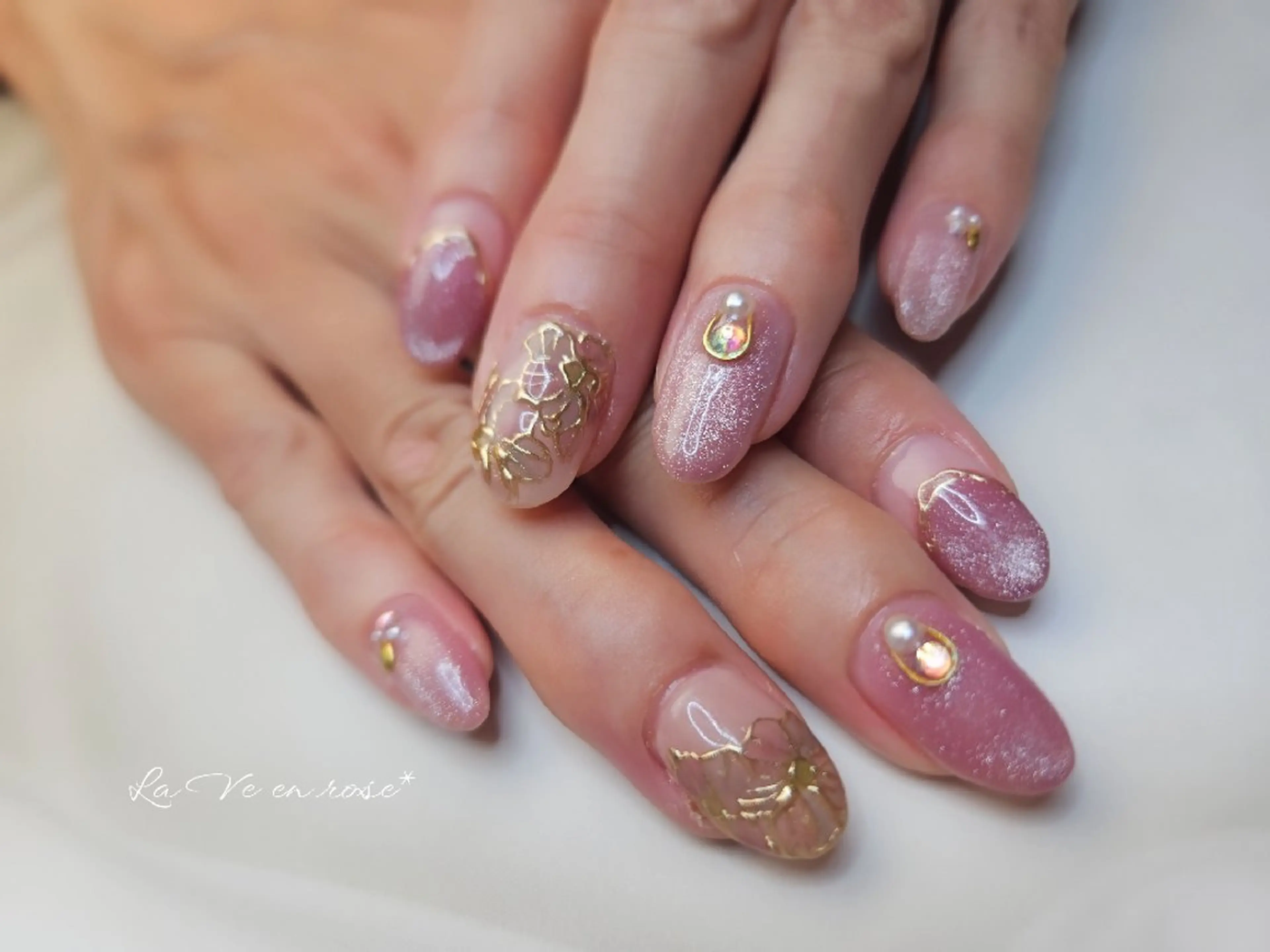 ネイル ラヴィアン ローズのネイルデザイン