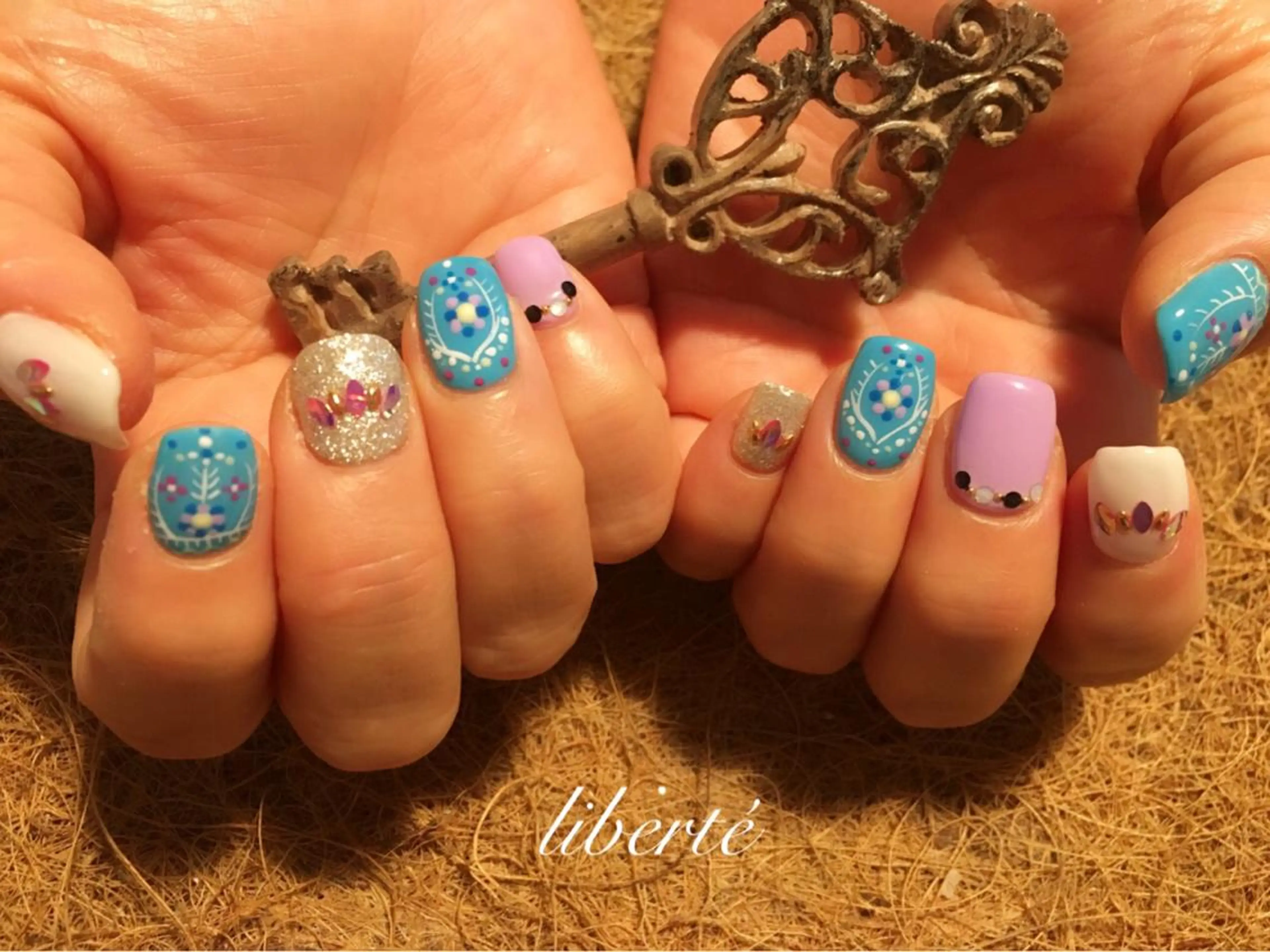 ネイル liberté (リベルテ)のネイルデザイン