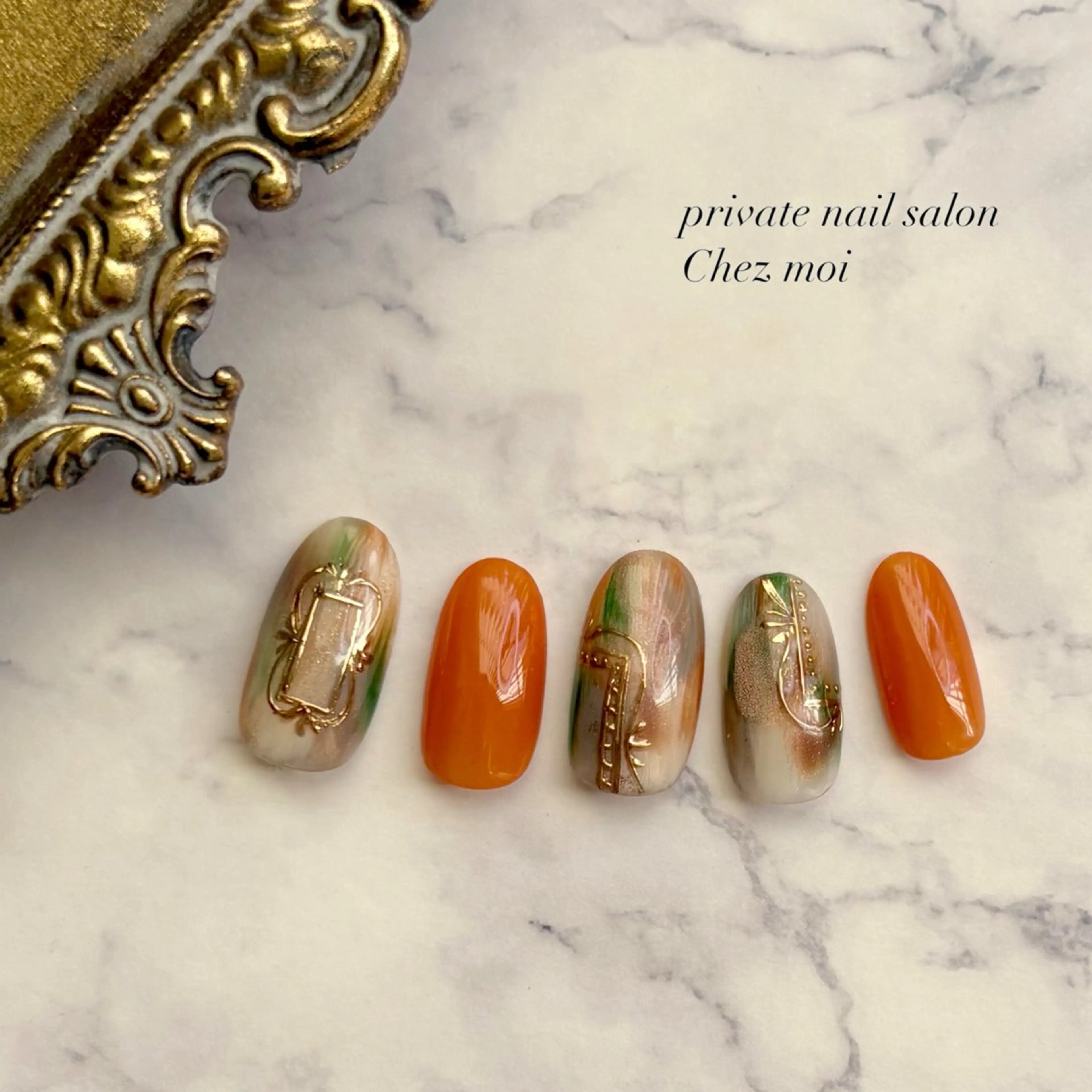 ネイル ニュアンスネイル KOMINE TOMOKOのネイルデザイン