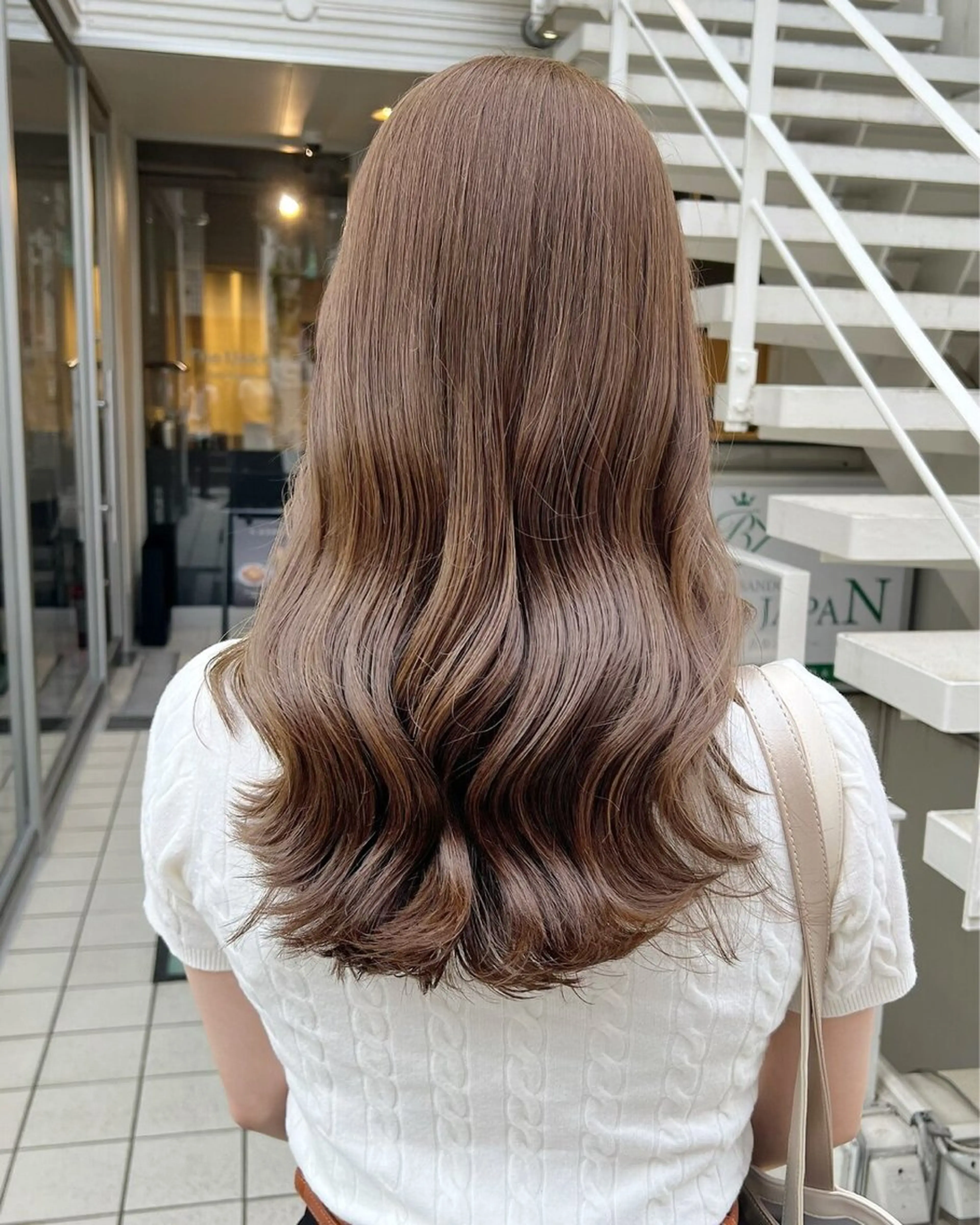 セミロング カラー ハイトーン/ブリーチ 💙みずき💙のヘアスタイル