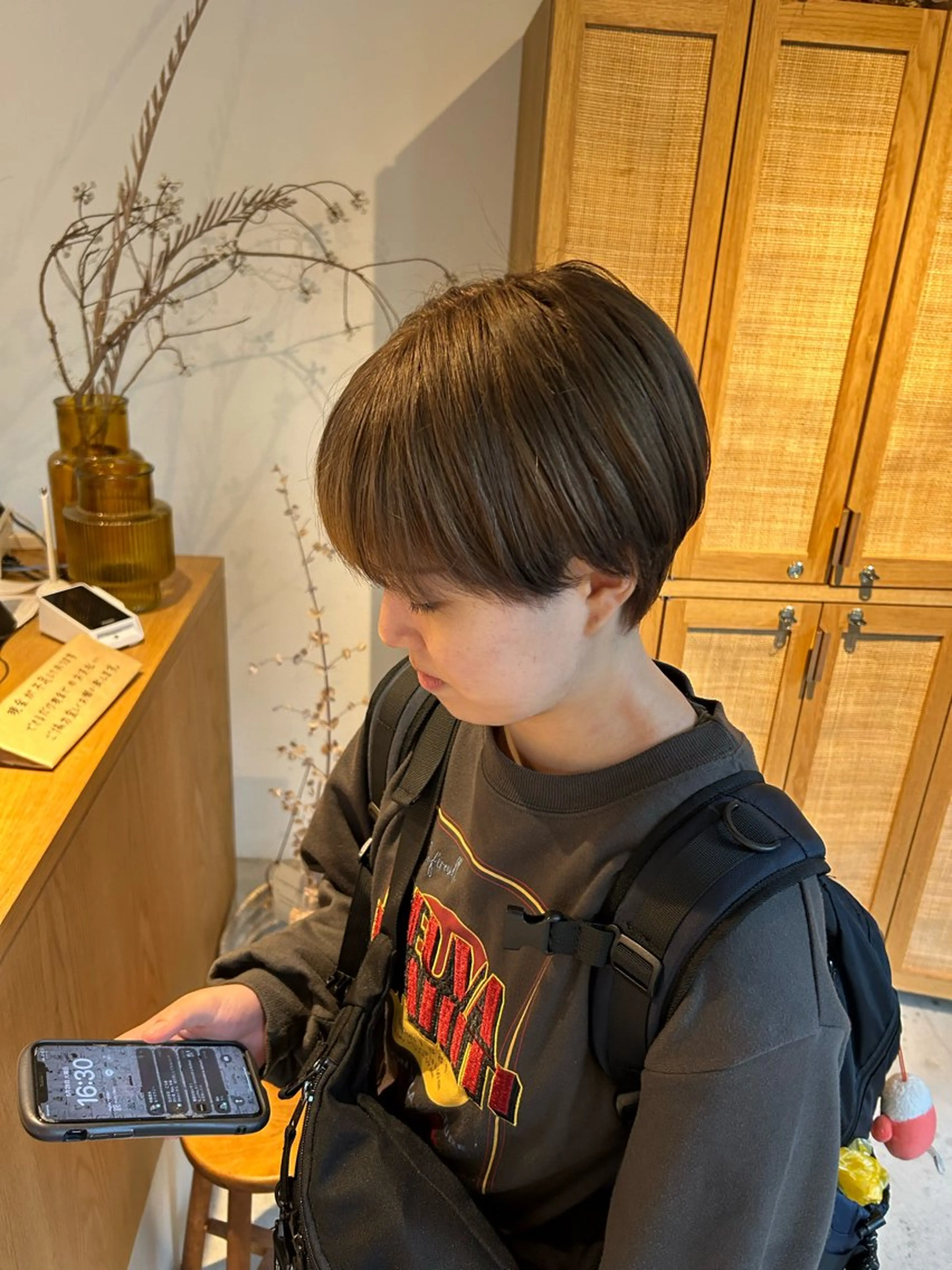 ショート カラー PELEハイトーン shinobuのヘアスタイル