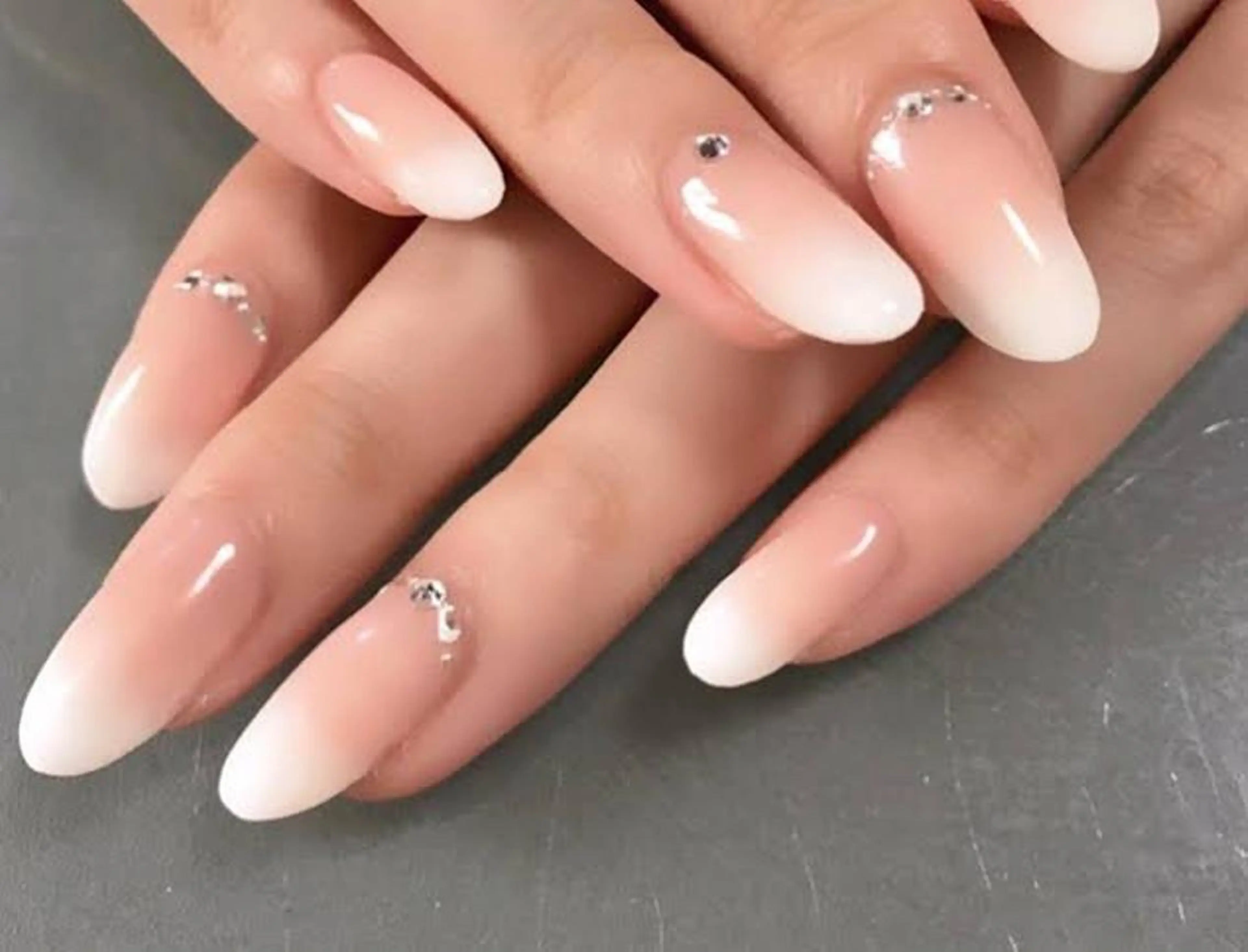 ネイル Risa ネイルサロンKOTOのネイルデザイン