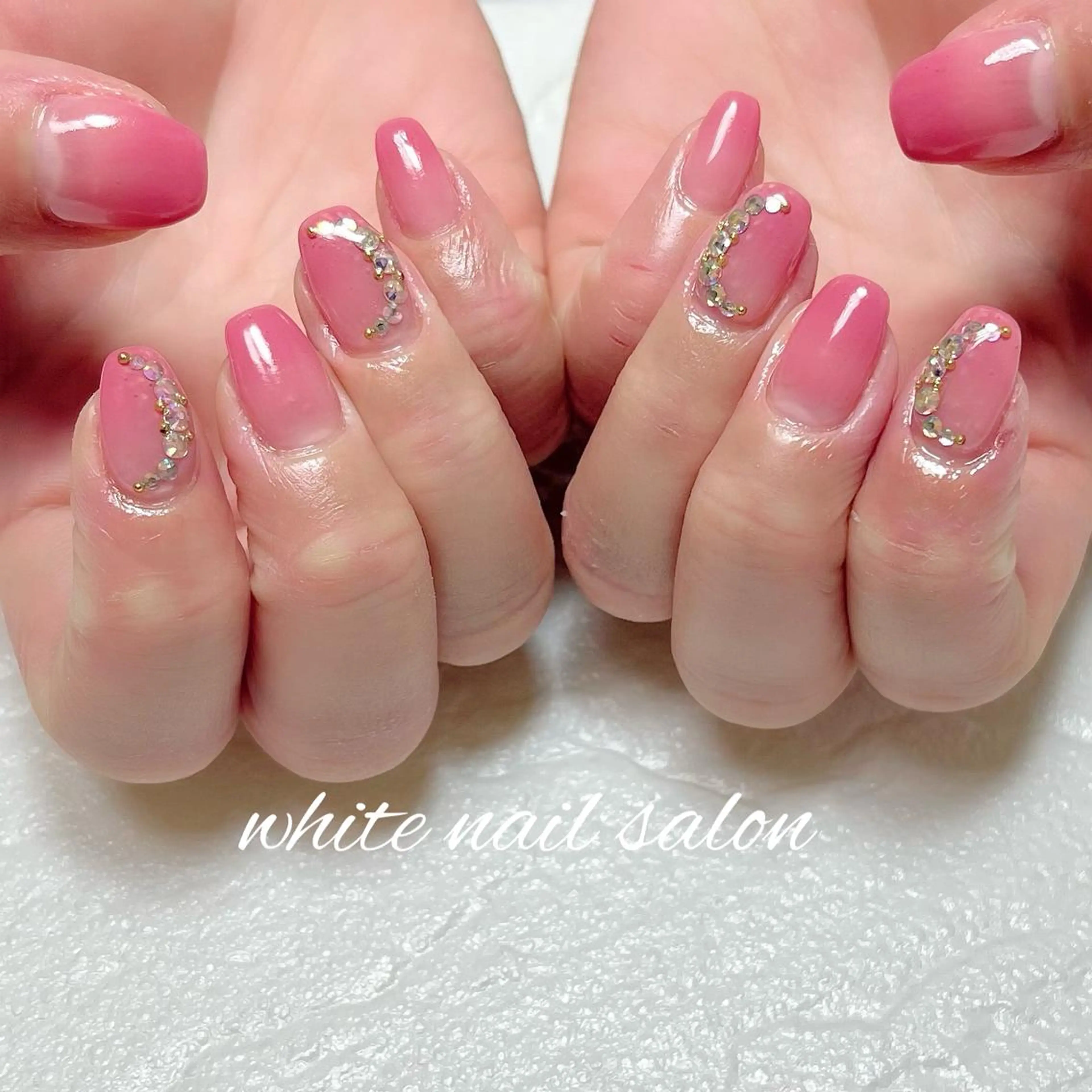 ネイル フットネイル ジェルネイル ハードジェル ラメ(グリッター) 持ち込み ハンドネイル white nail salonのネイルデザイン