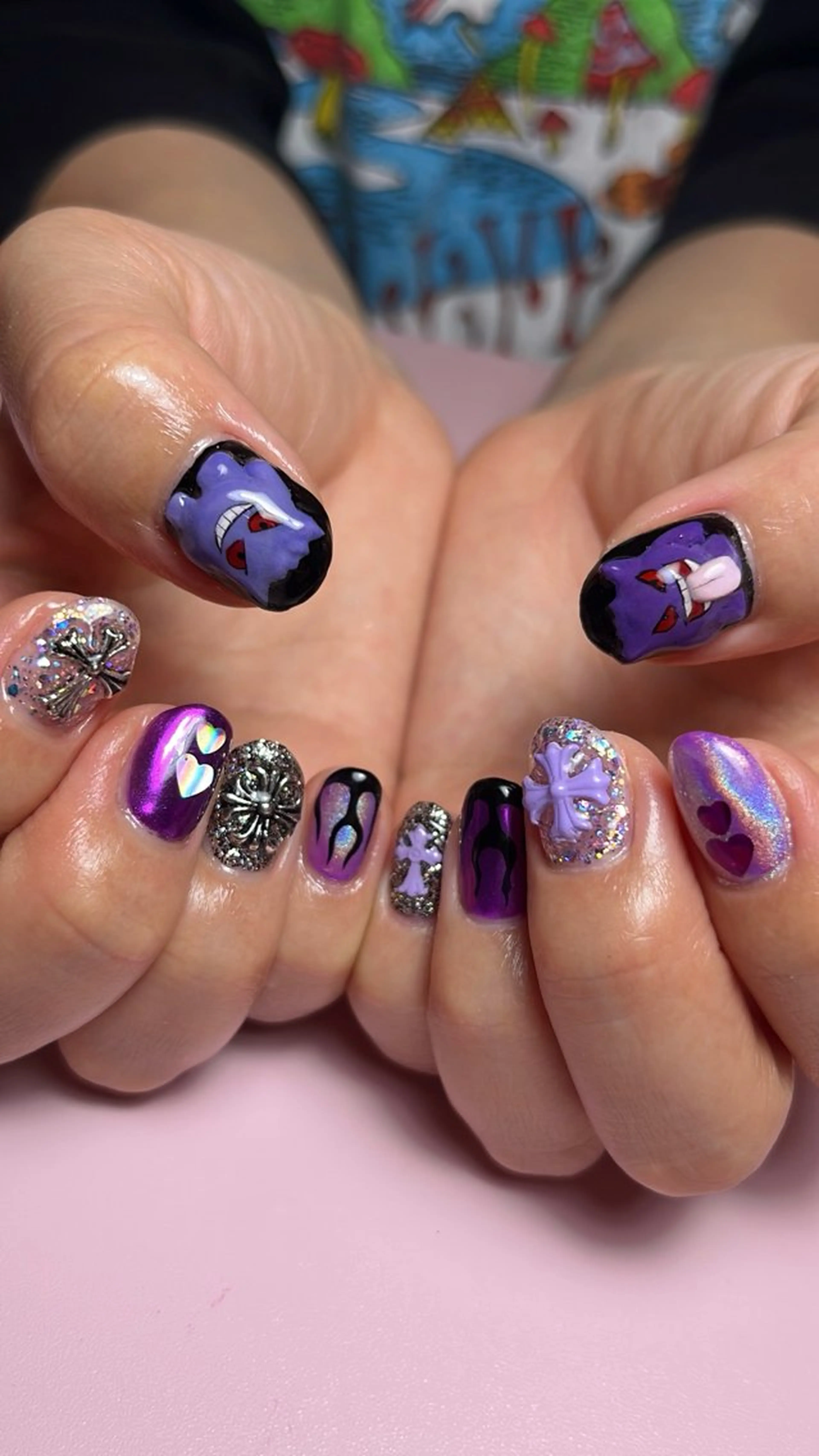 ネイル パープル ハンドネイル ハンドケア ナツインフィニティ ネイルズ（なつ）のネイルデザイン