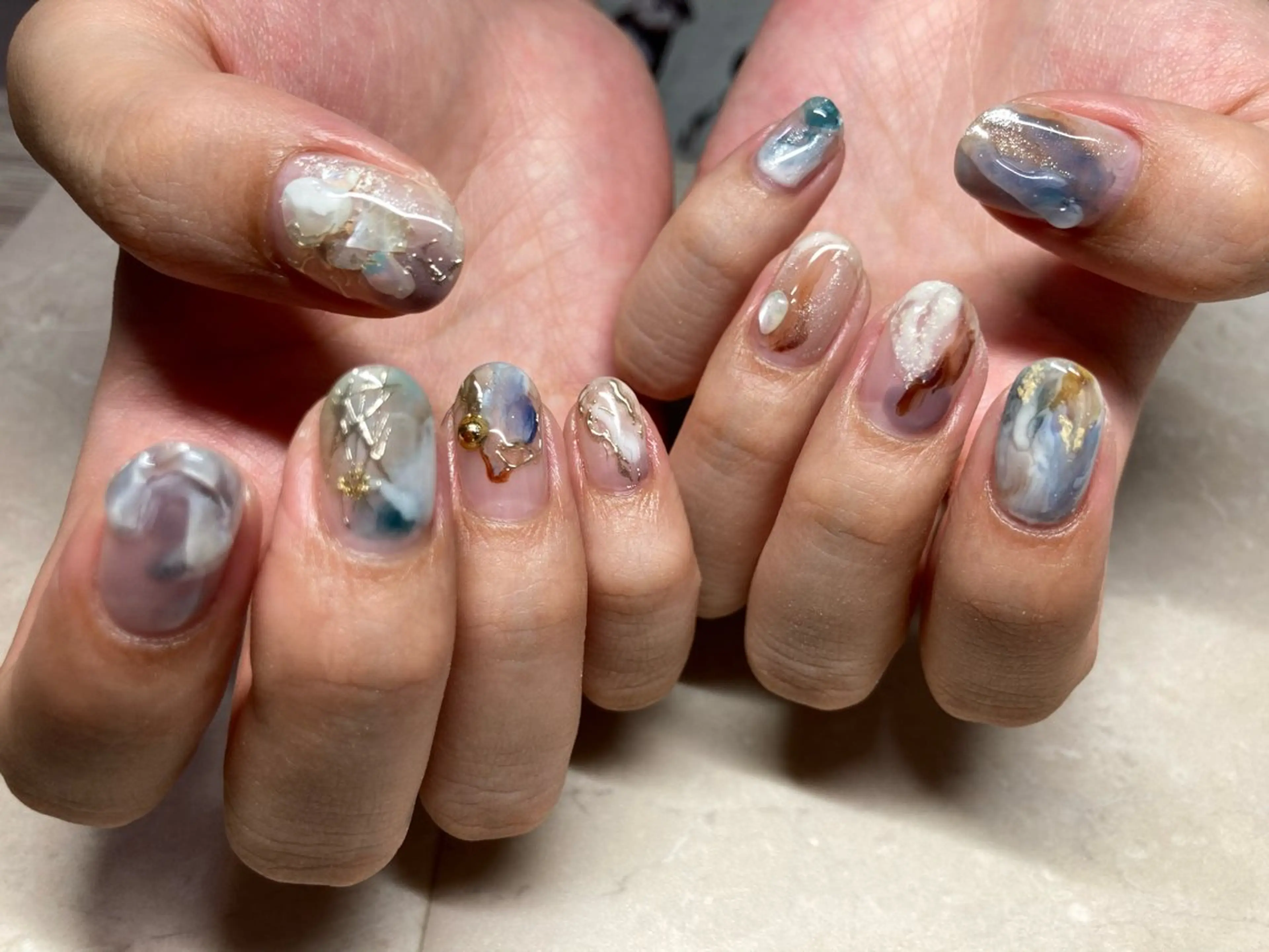 ネイル elu ：nail＆eyeのネイルデザイン