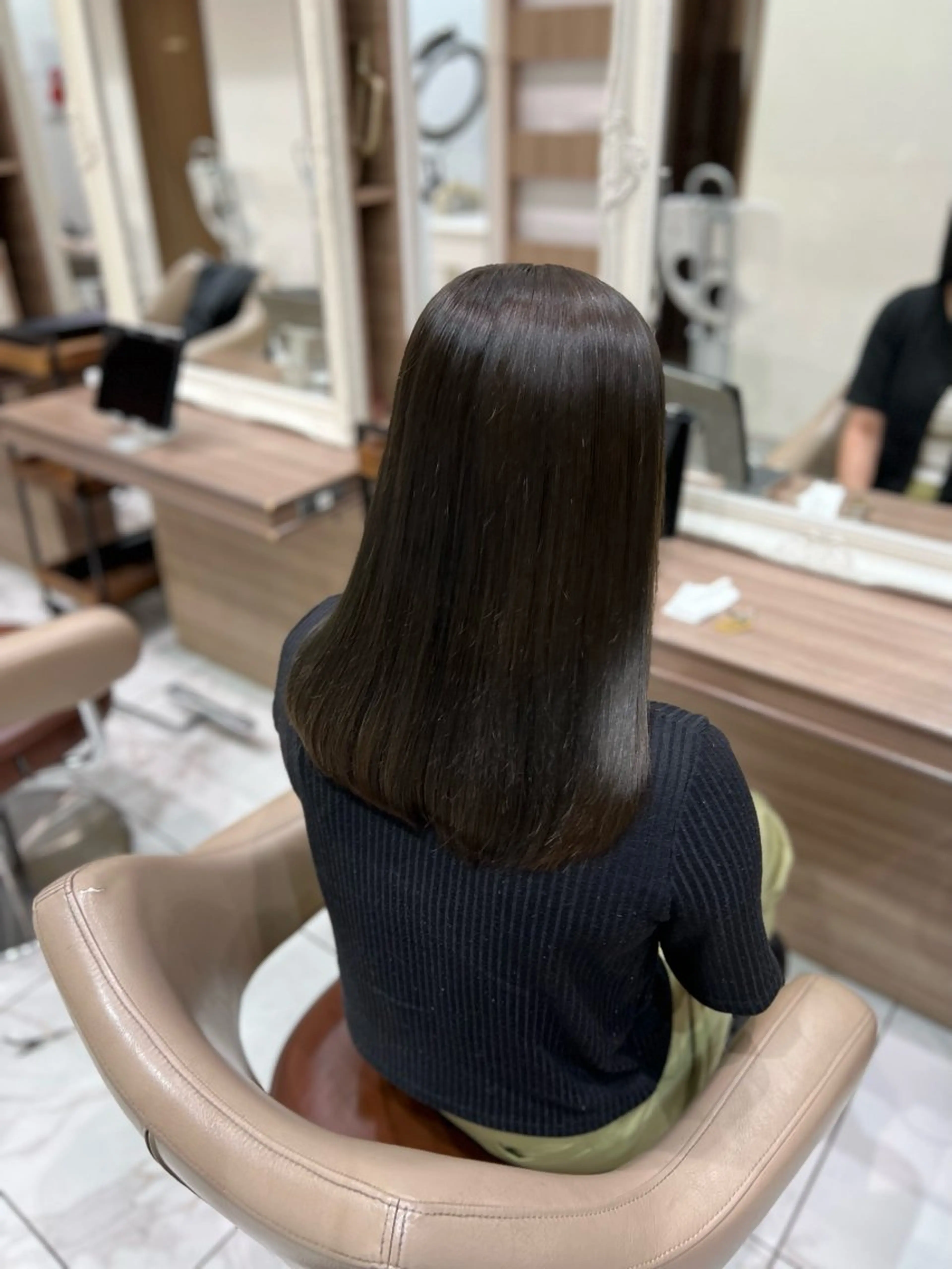 ロング 縮毛矯正 レイヤー×韓国 🇰🇷鈴木啓太のヘアスタイル
