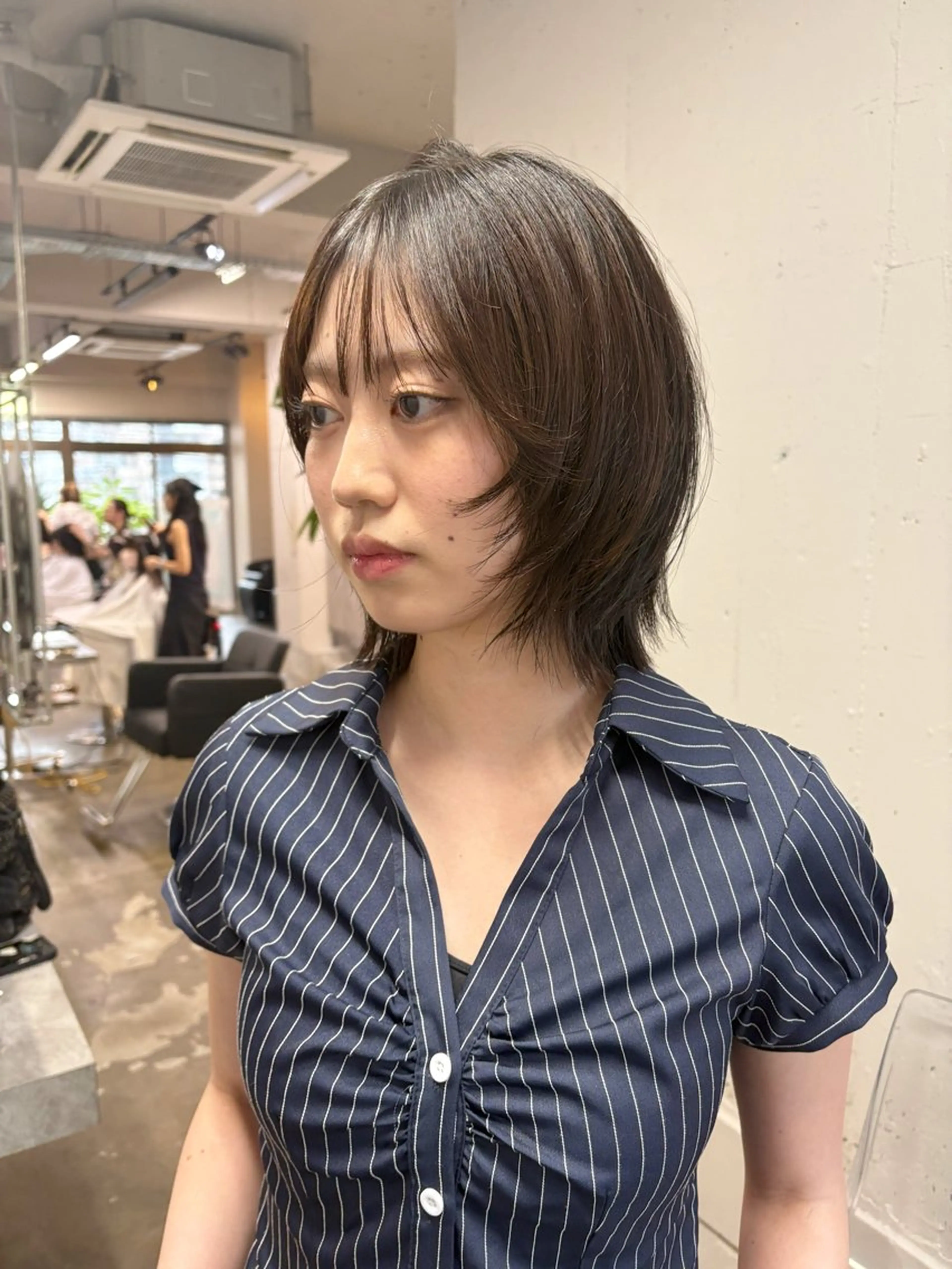 ミディアム カット ヘアカラー ハッシュカット🎀 レイヤーカットのヘアスタイル