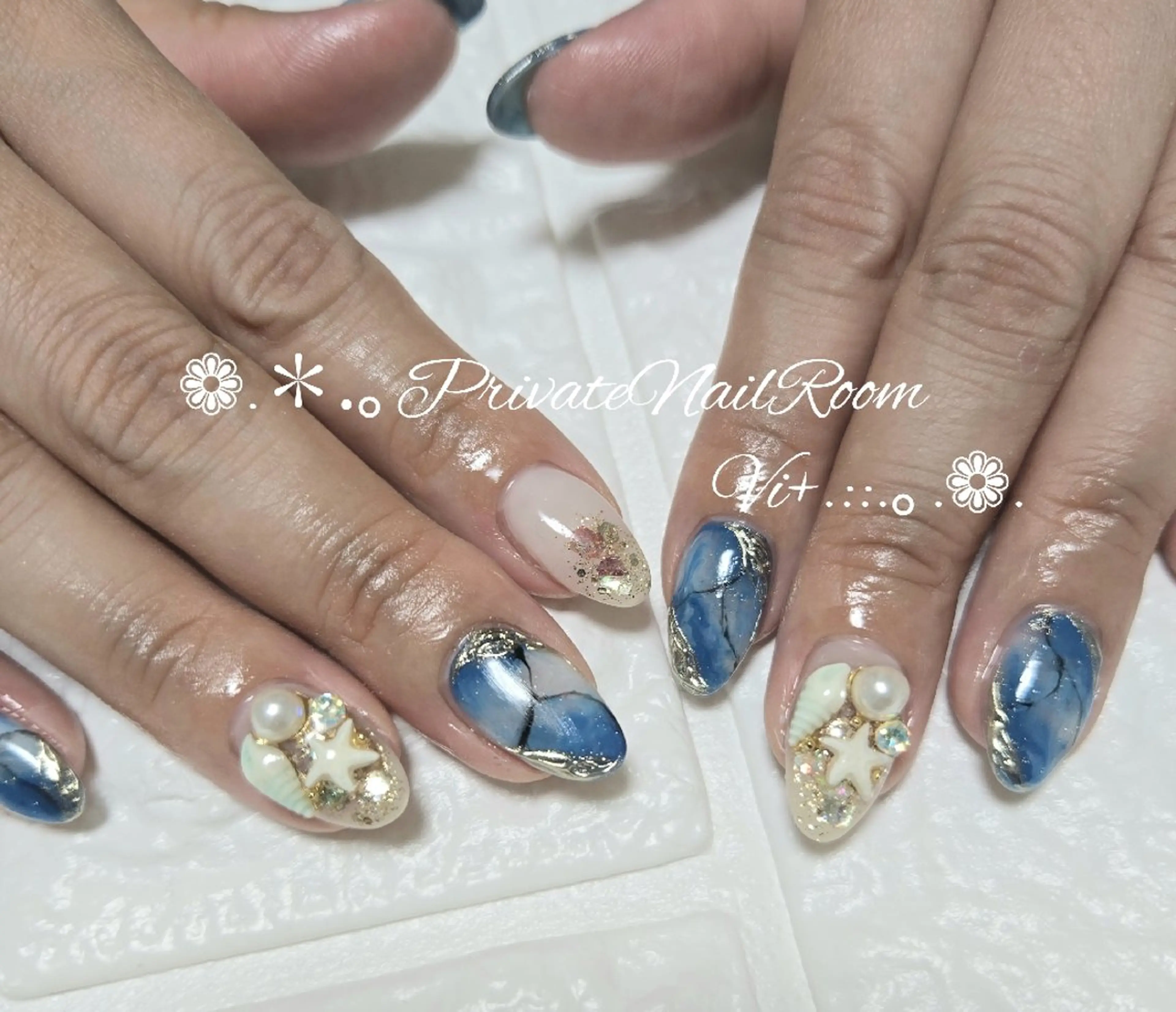 ネイル ハンドネイル Nail Room Vi+のネイルデザイン