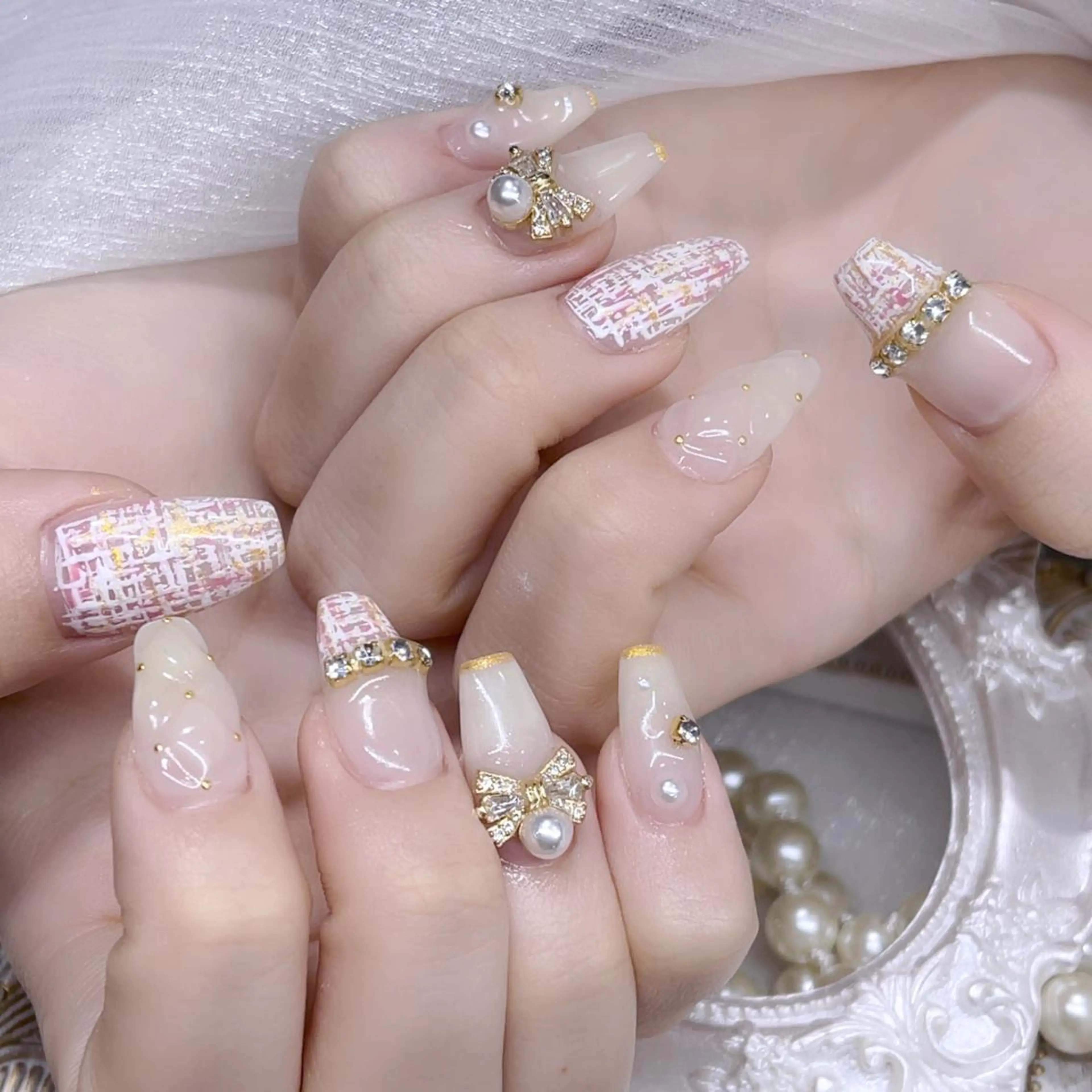 ネイル ハンドネイル Queens ciciのネイルデザイン