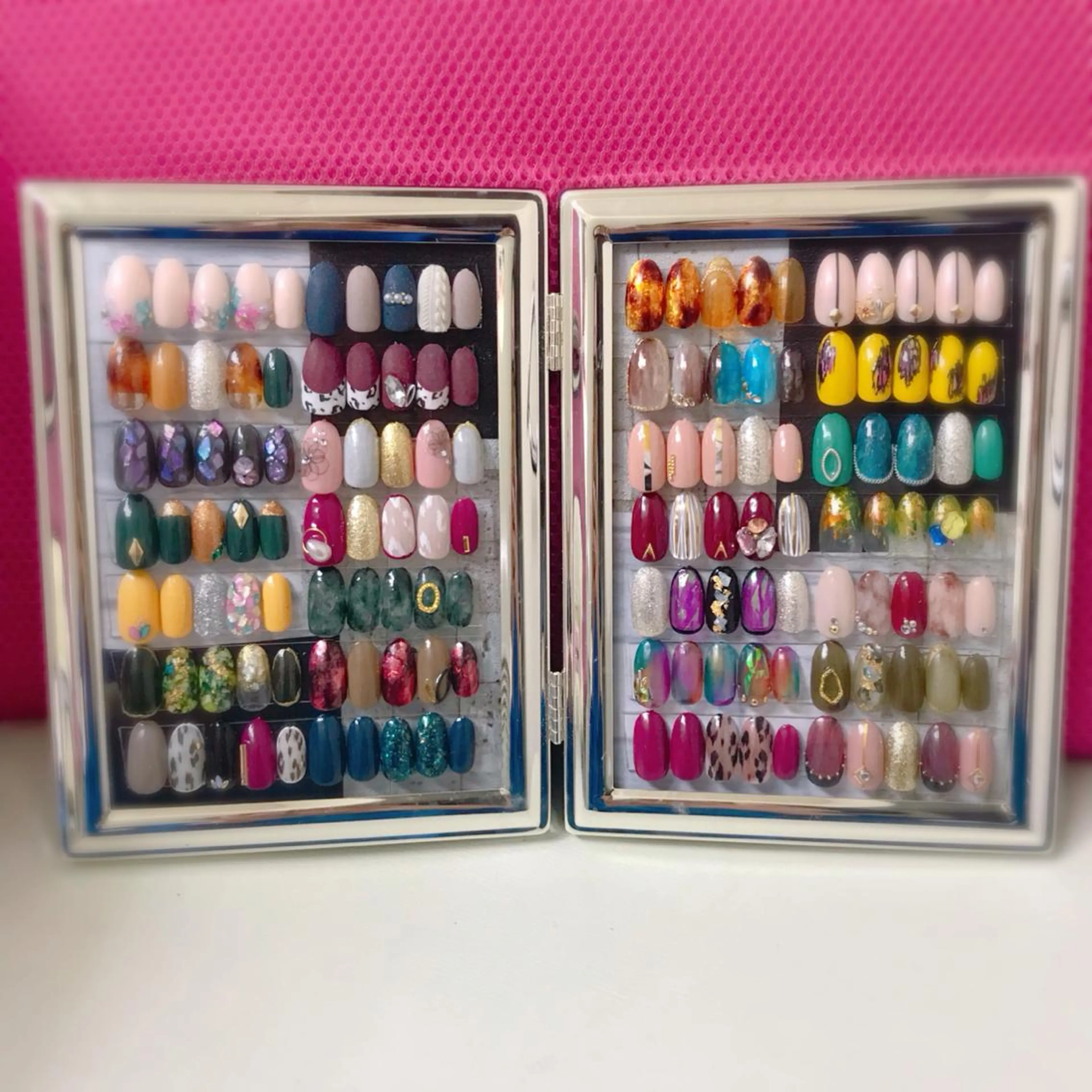 ネイル S. JEWELのネイルデザイン