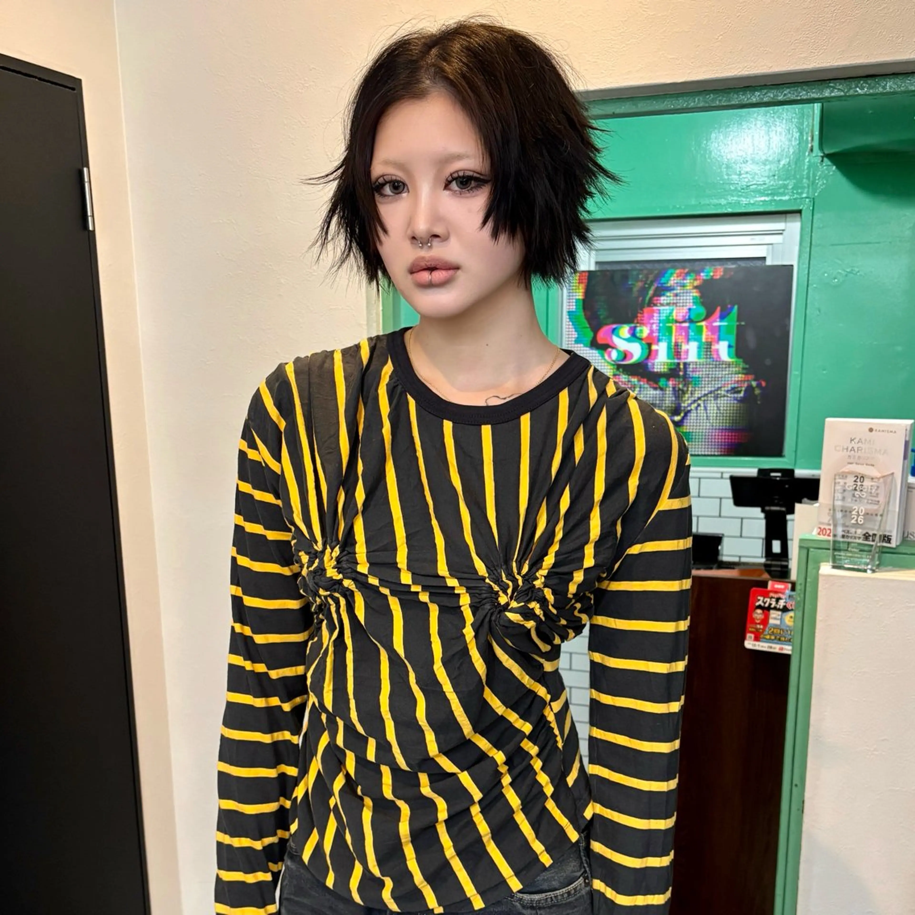 ショート カット bleach & designのヘアスタイル