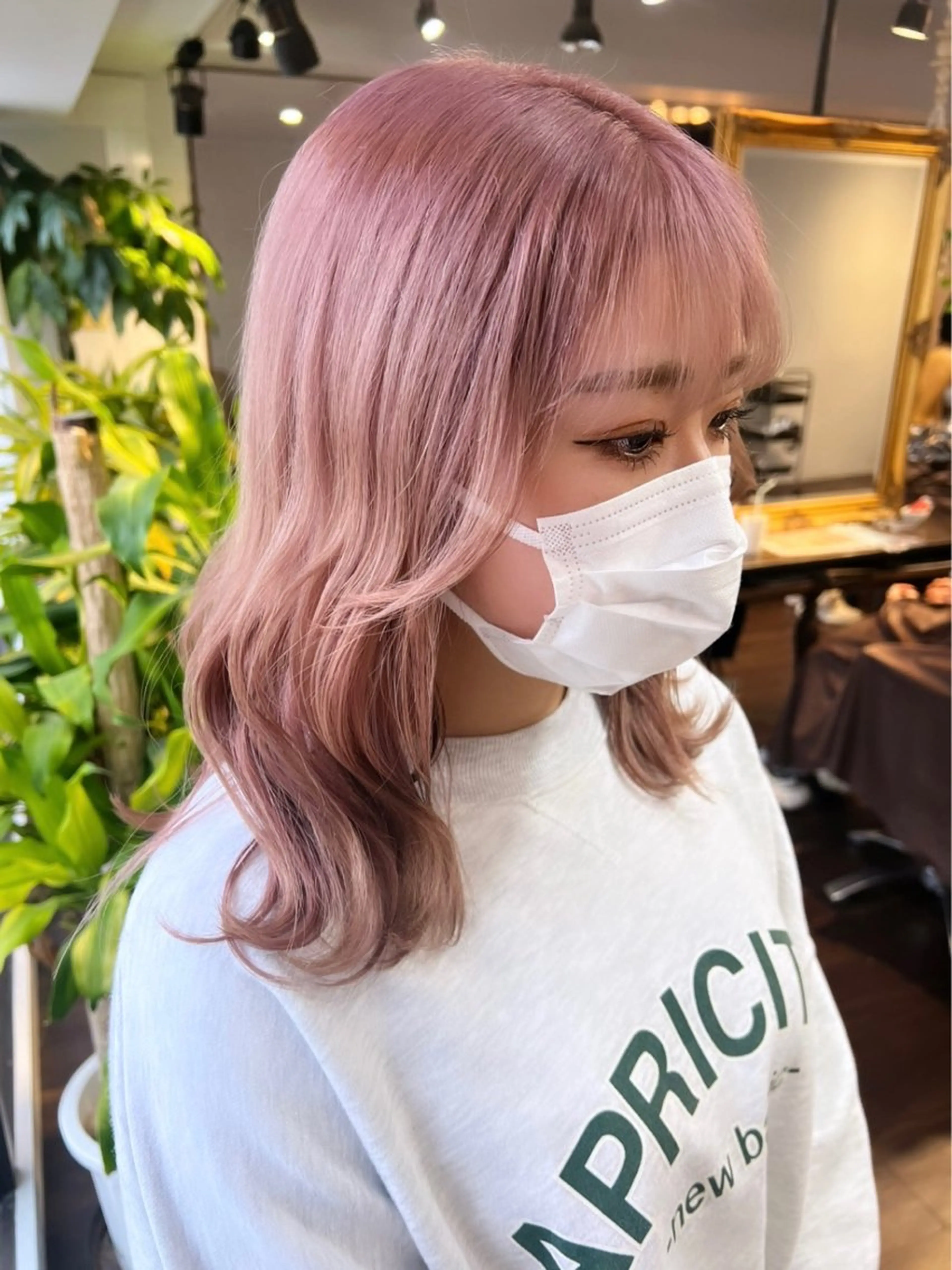 ミディアム カラー ブリーチ ケアブリーチ 透明感カラー デザインカラー ダブルカラー nendo_hair所属・ハイトーン/ボブ 🎀sonokaのヘアスタイル