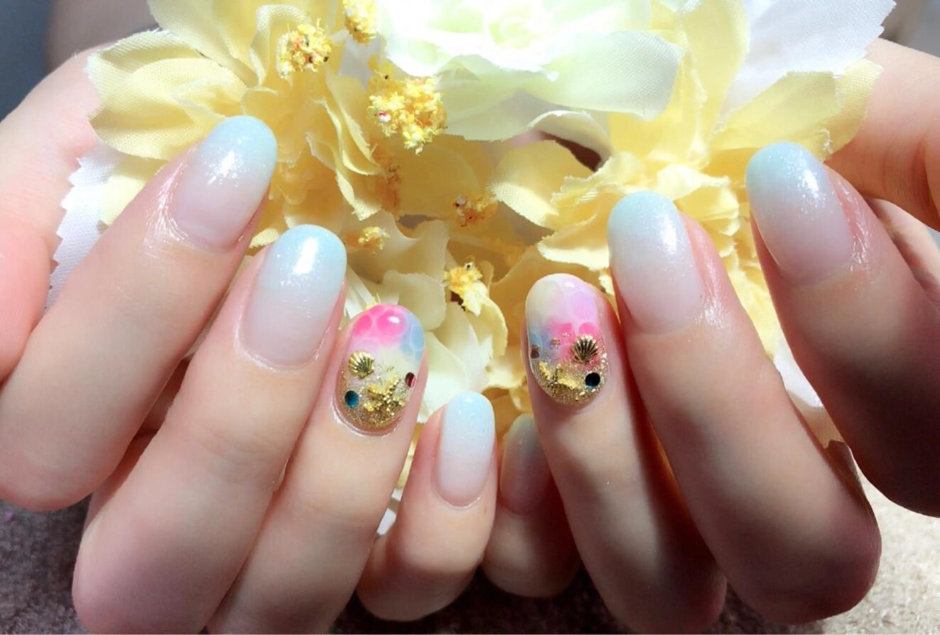 ネイル アートネイル シンプルネイル ストーンネイル ネイル/耳つぼ /新ホワイトニングのネイルデザイン